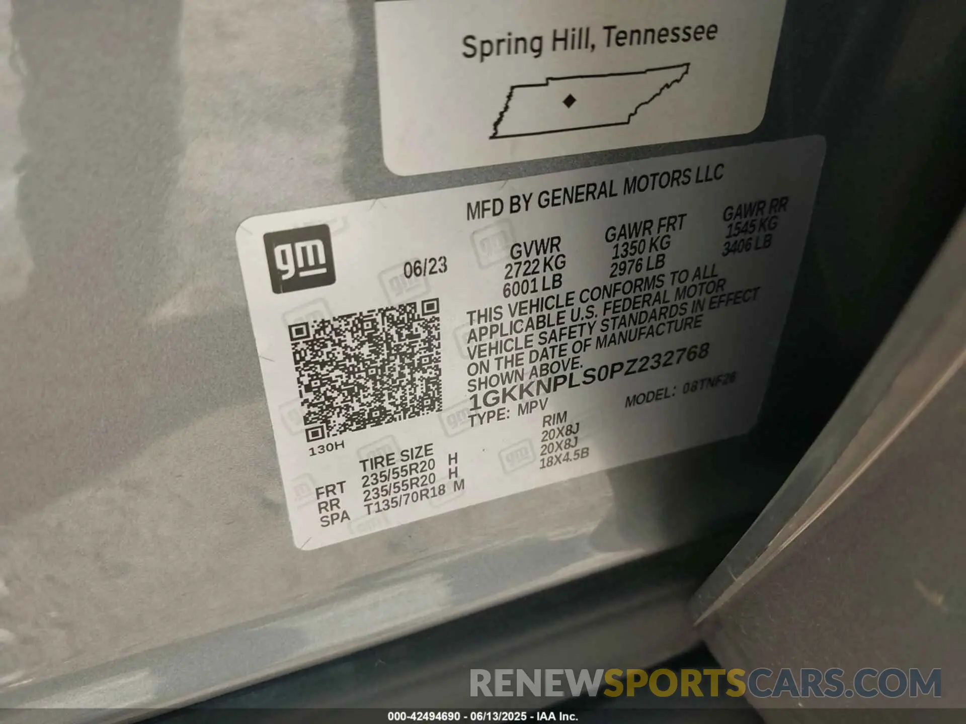 9 Photograph of a damaged car 1GKKNPLS0PZ232768 GMC ACADIA 2023