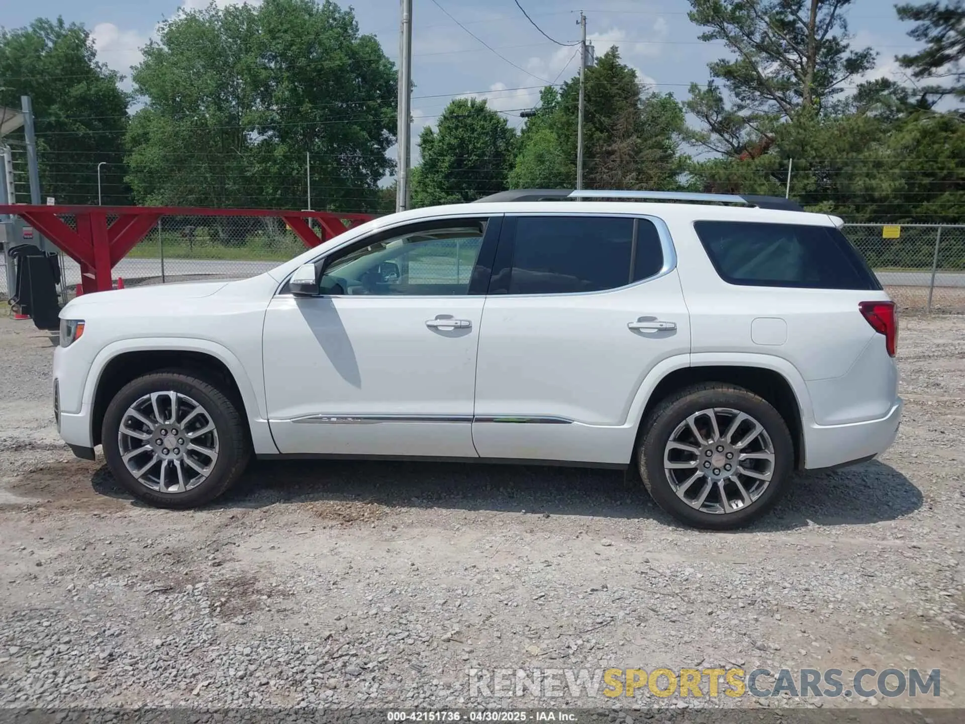 14 Photograph of a damaged car 1GKKNPLS2PZ222680 GMC ACADIA 2023
