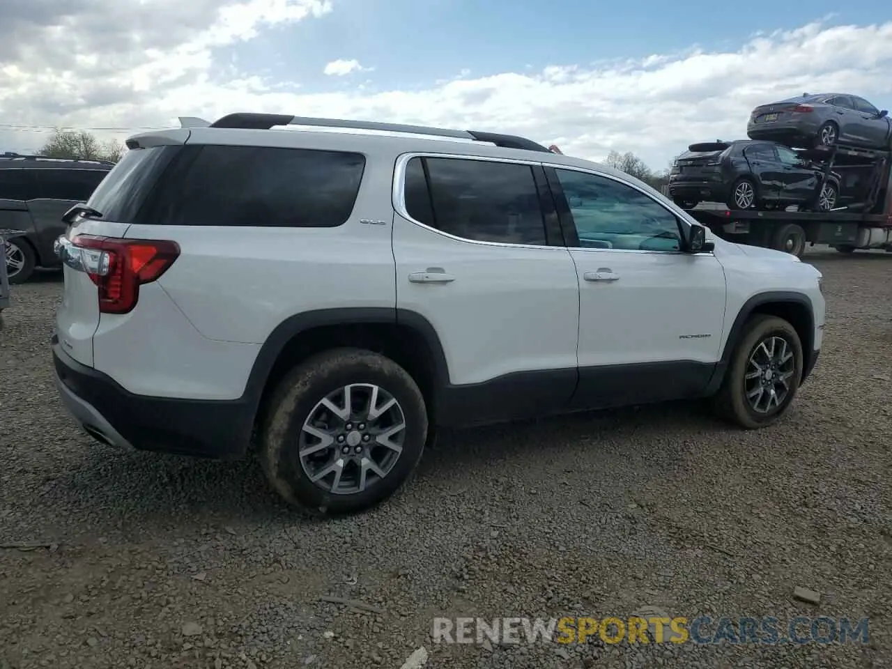 3 Photograph of a damaged car 1GKKNRL43PZ235354 GMC ACADIA 2023