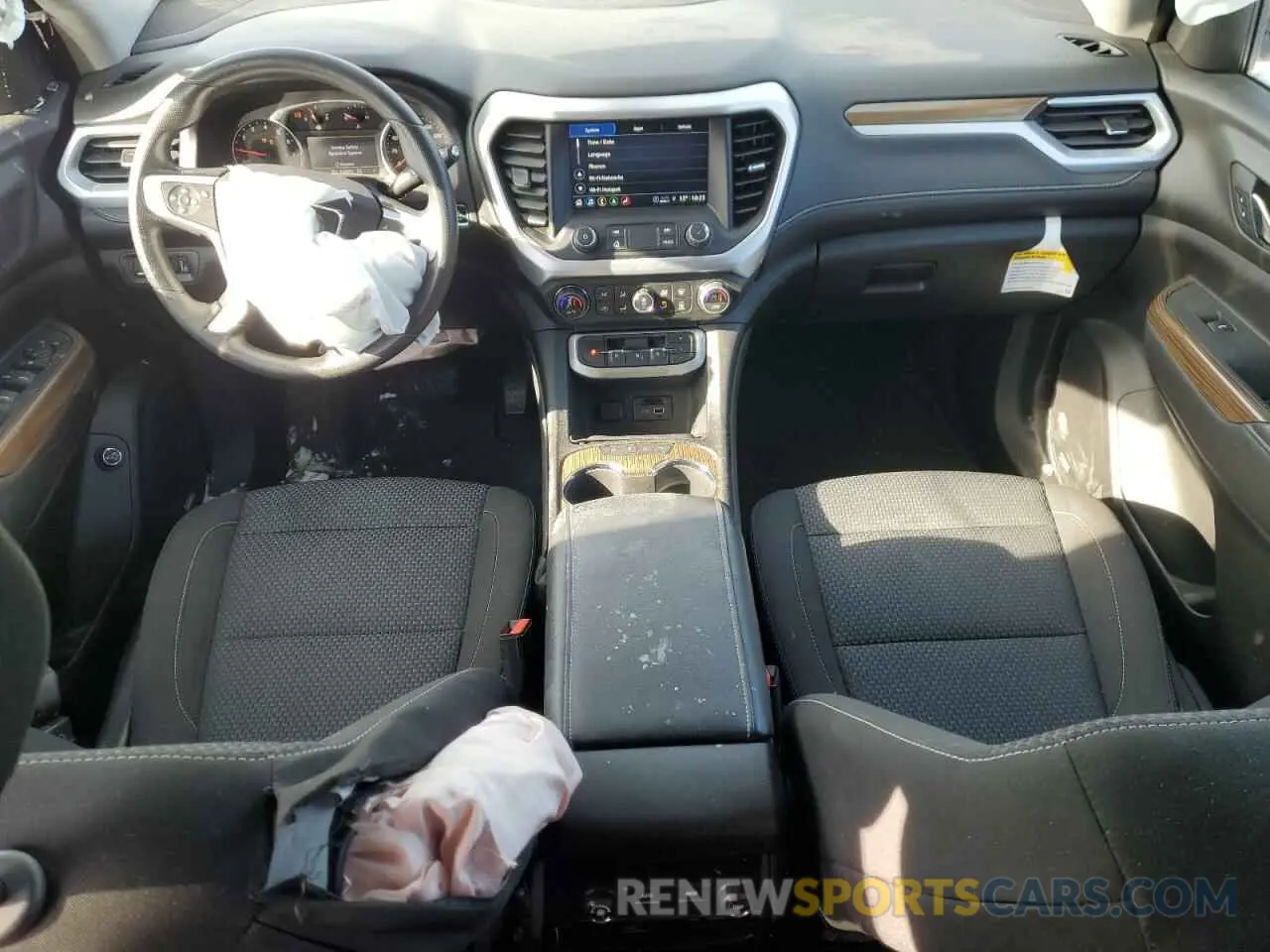 8 Photograph of a damaged car 1GKKNRL44PZ138549 GMC ACADIA 2023
