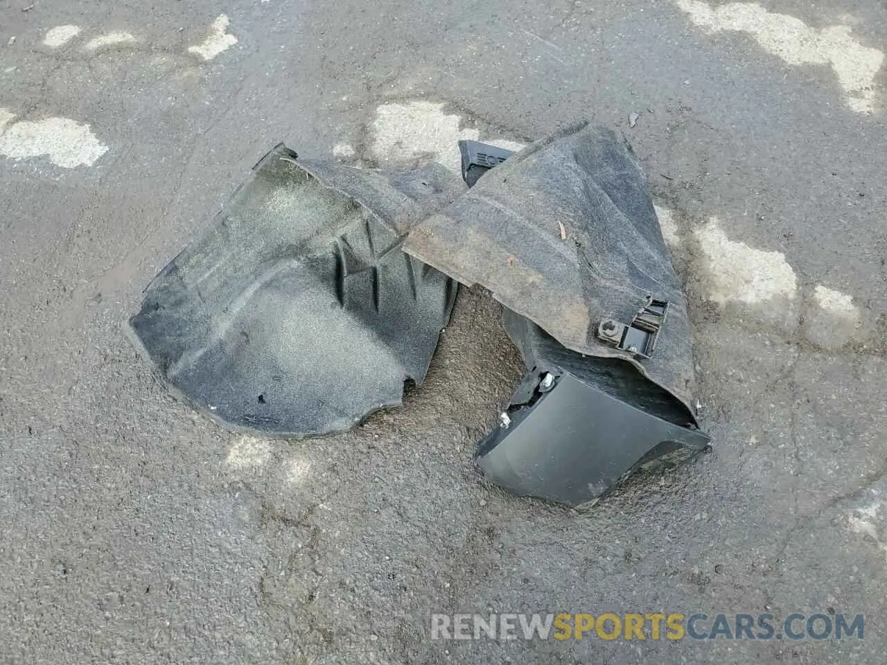 13 Photograph of a damaged car 1GKKNRL44PZ264636 GMC ACADIA 2023