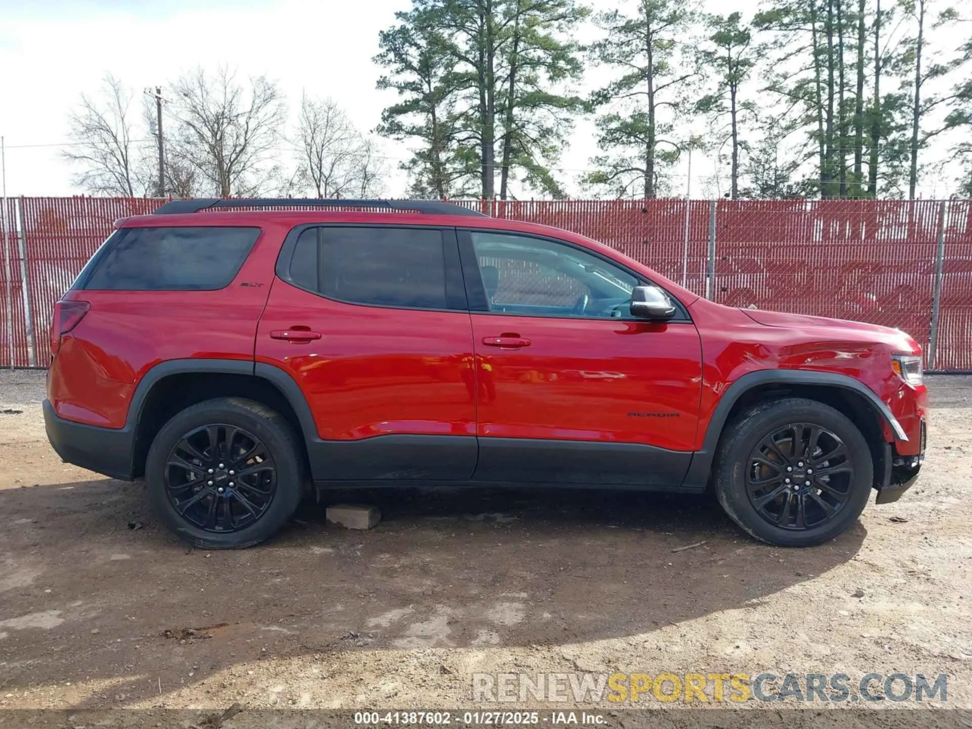 13 Photograph of a damaged car 1GKKNUL40PZ167839 GMC ACADIA 2023