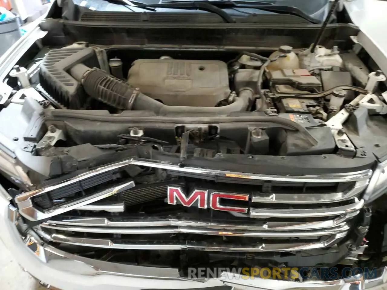 13 Photograph of a damaged car 1GKKNUL41PZ125468 GMC ACADIA 2023