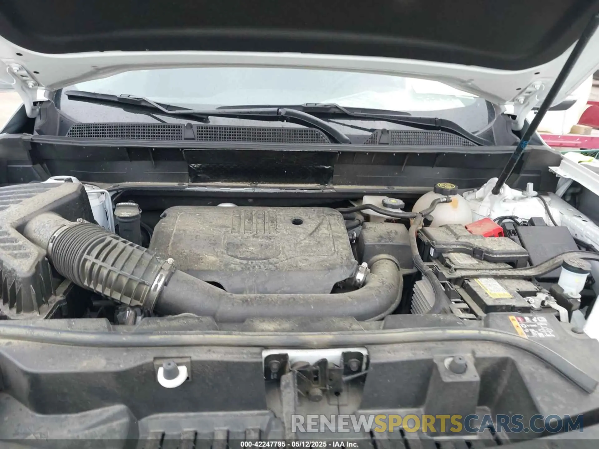 10 Photograph of a damaged car 1GKKNUL41PZ211685 GMC ACADIA 2023
