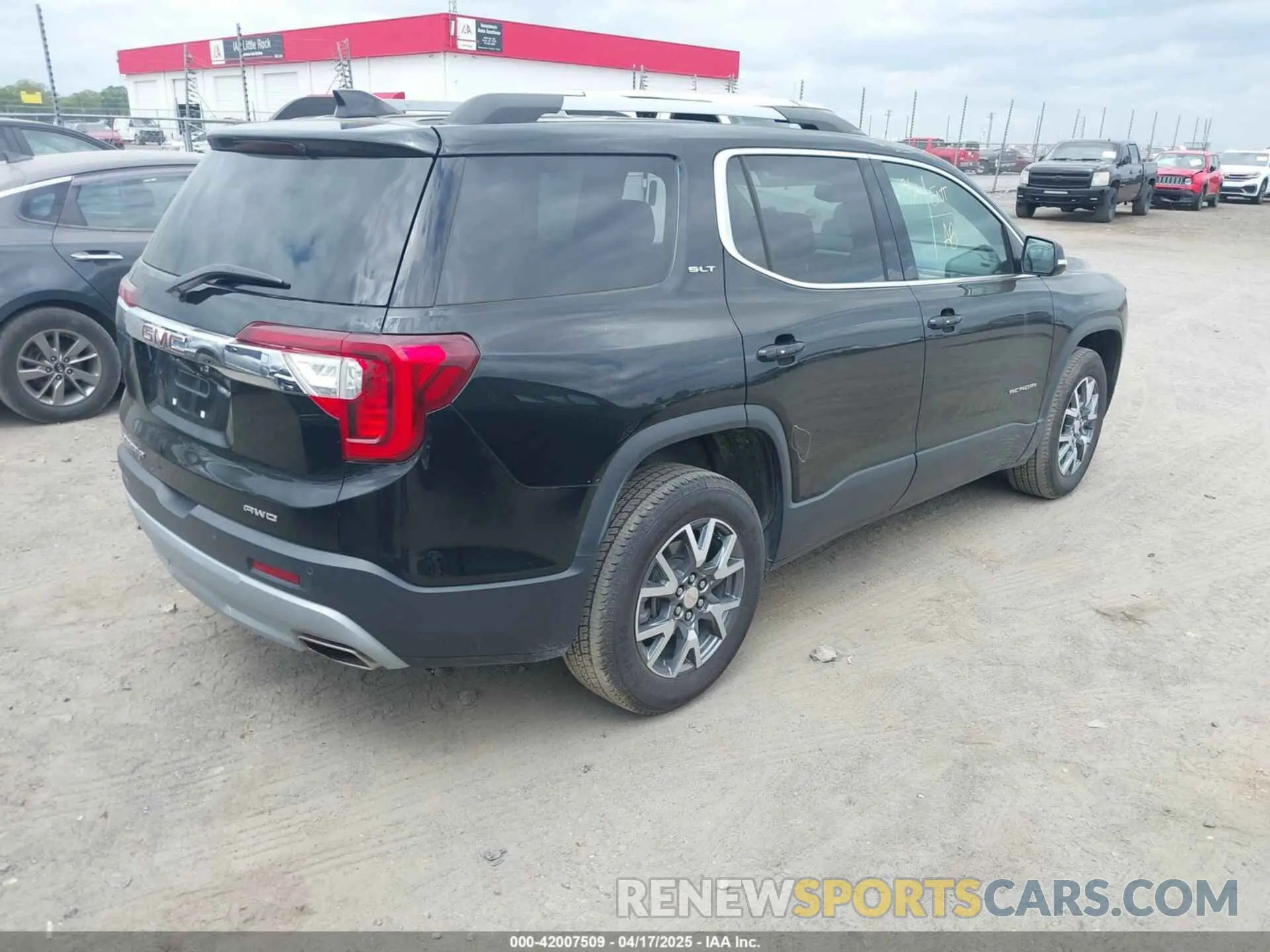 4 Photograph of a damaged car 1GKKNUL43PZ153188 GMC ACADIA 2023