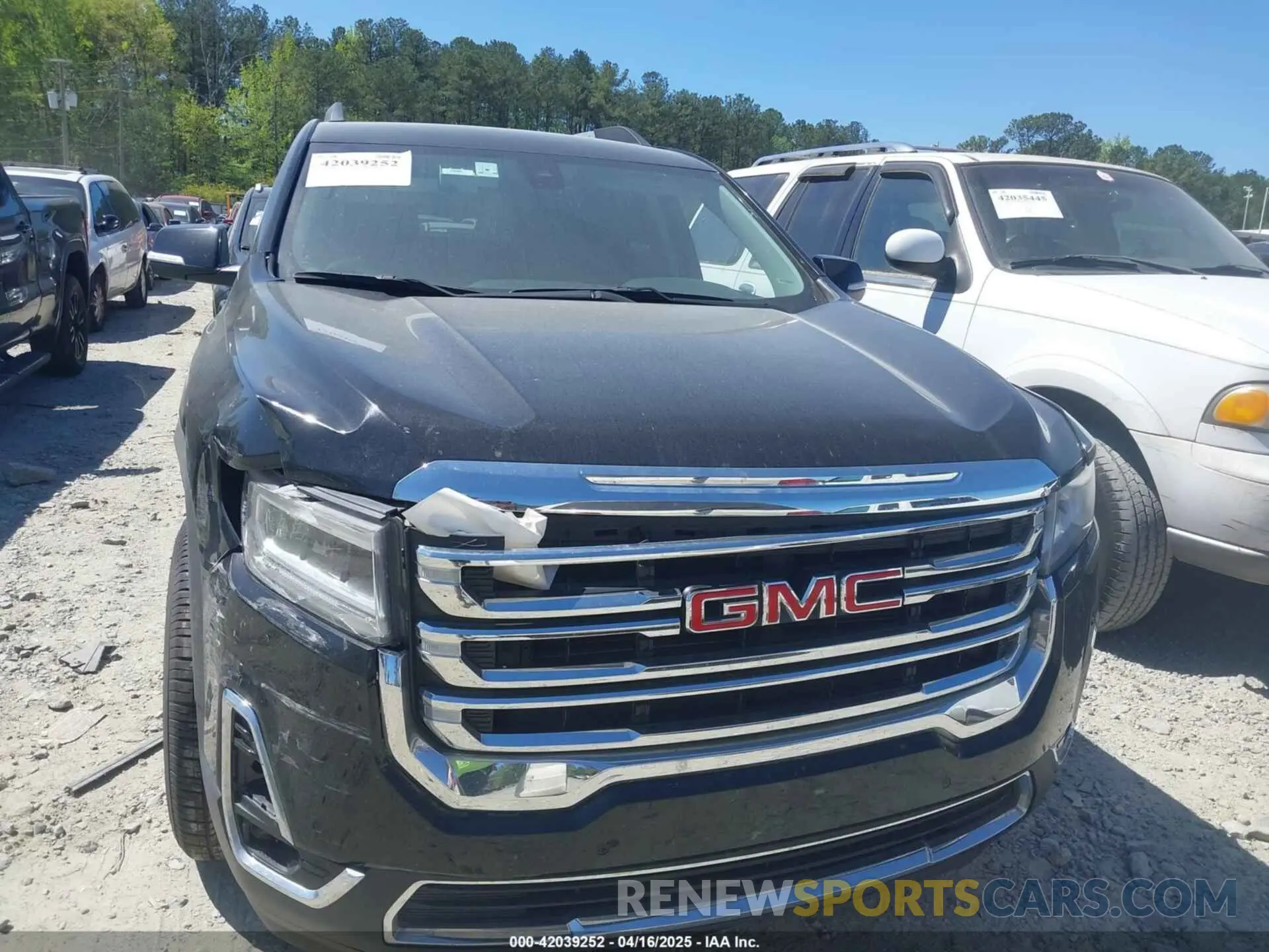12 Photograph of a damaged car 1GKKNUL44PZ187429 GMC ACADIA 2023