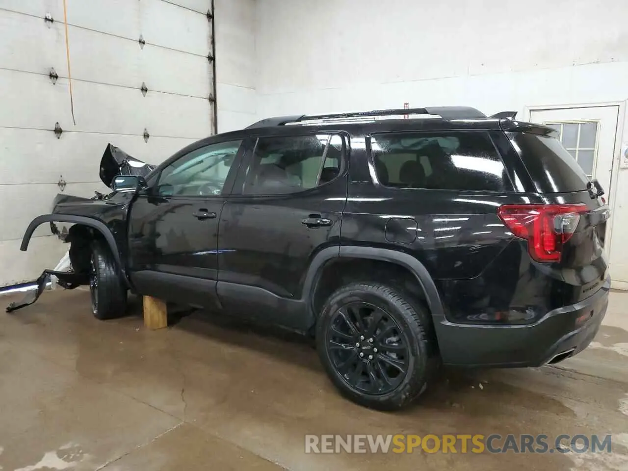 2 Photograph of a damaged car 1GKKNUL44PZ236757 GMC ACADIA 2023