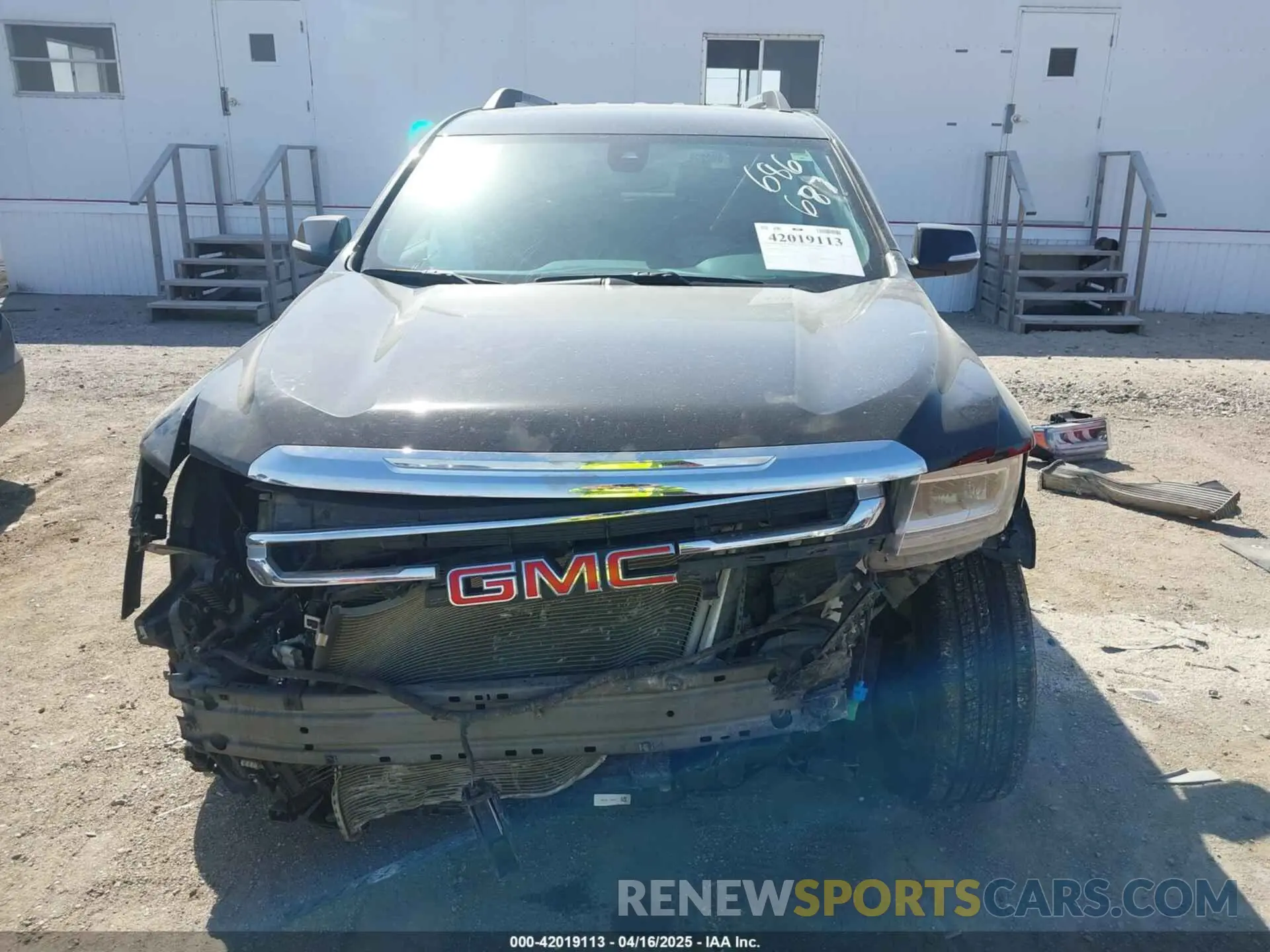 13 Photograph of a damaged car 1GKKNUL45PZ233933 GMC ACADIA 2023
