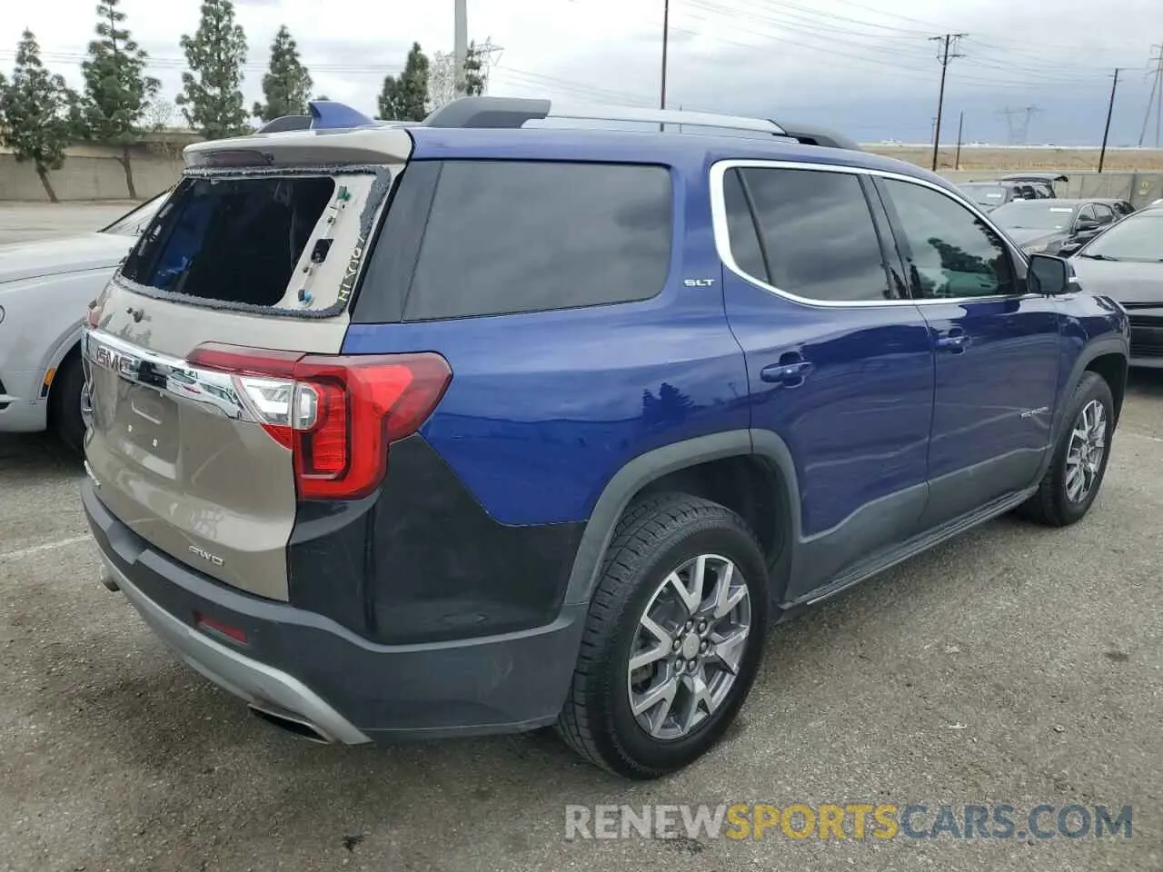 3 Photograph of a damaged car 1GKKNUL46PZ141245 GMC ACADIA 2023