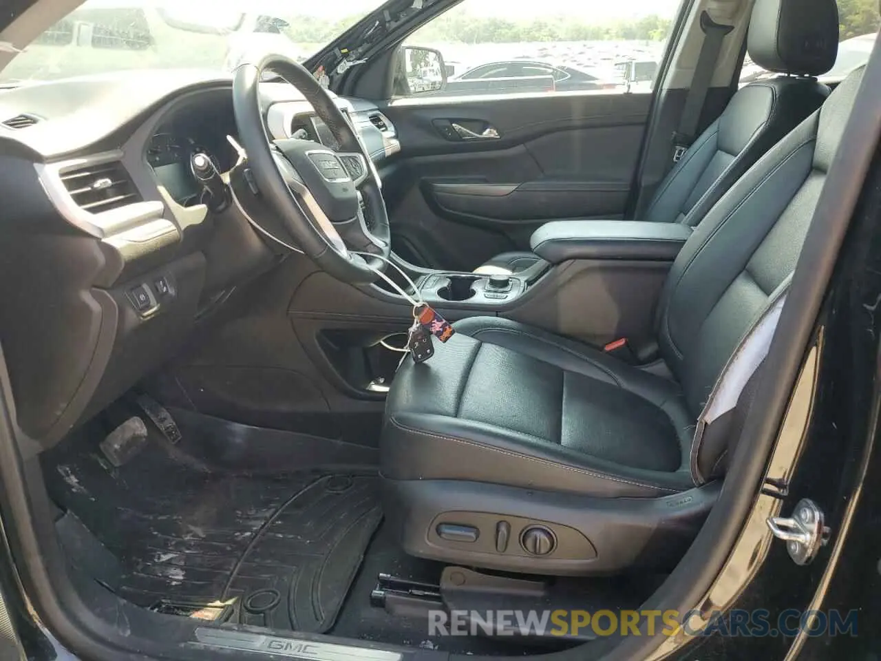 7 Photograph of a damaged car 1GKKNUL46PZ173578 GMC ACADIA 2023