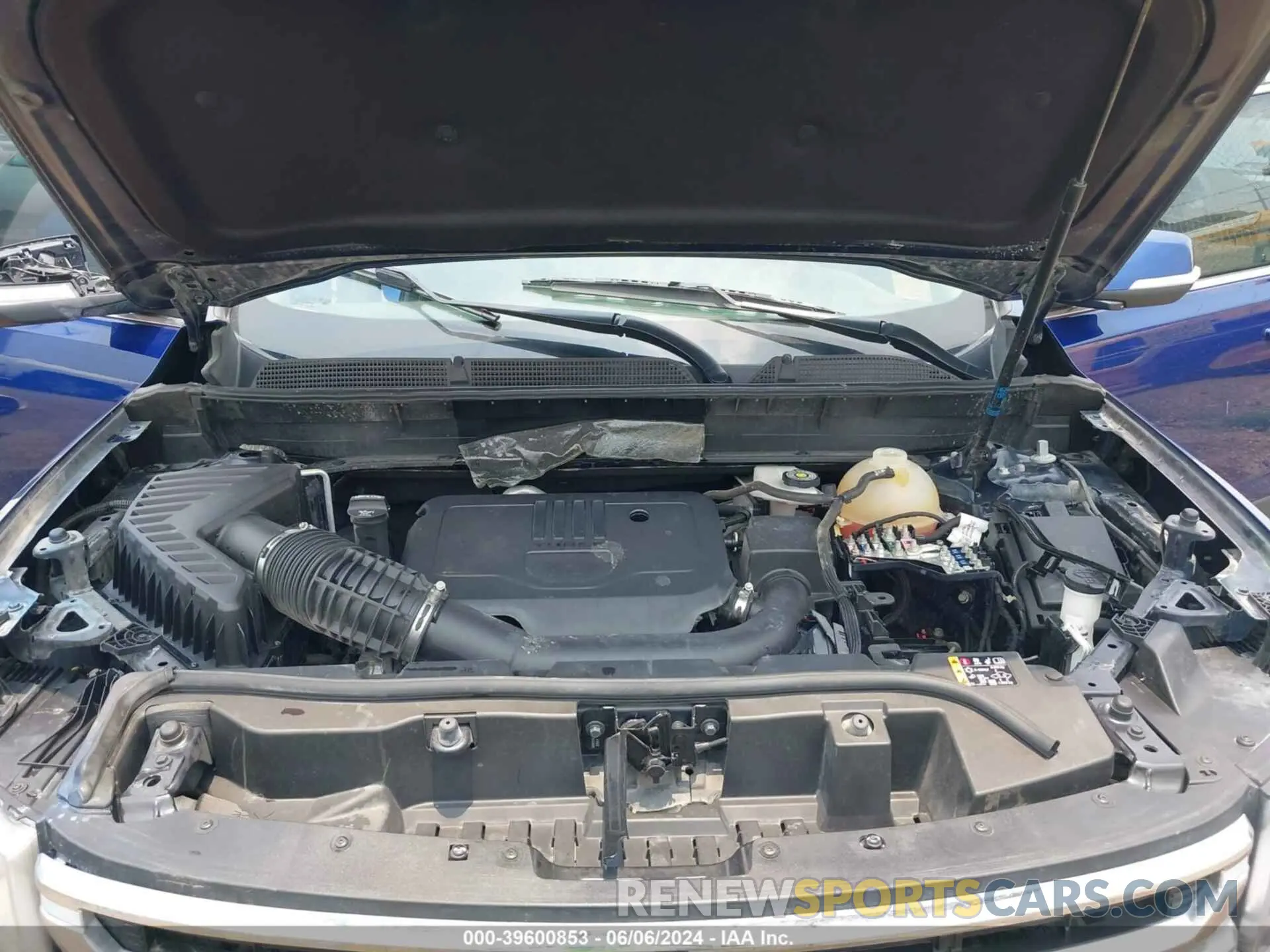 10 Photograph of a damaged car 1GKKNUL47PZ113289 GMC ACADIA 2023