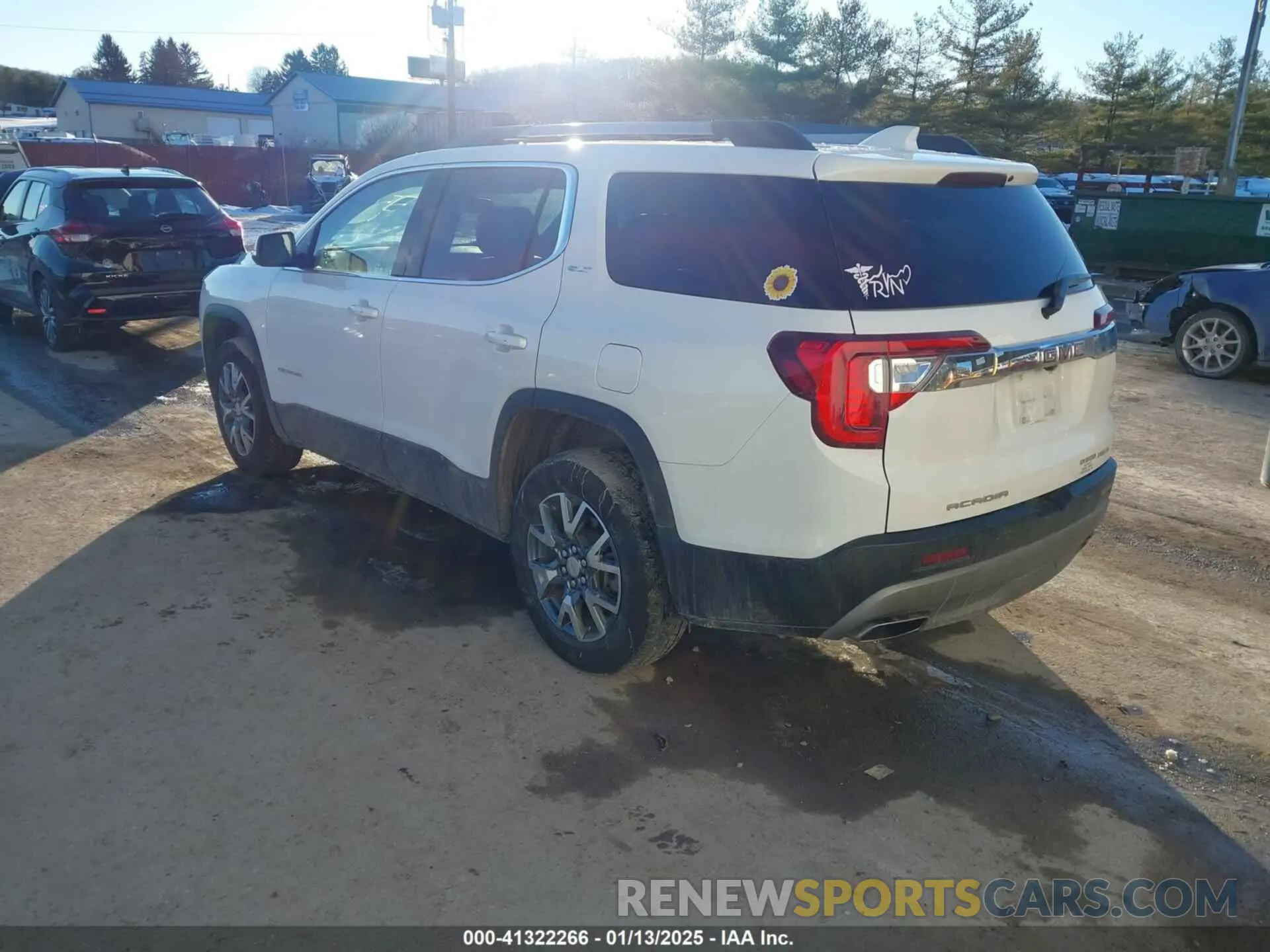 3 Photograph of a damaged car 1GKKNUL47PZ205518 GMC ACADIA 2023