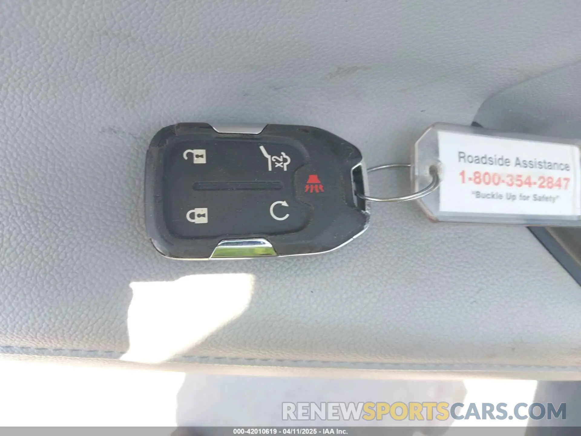 11 Photograph of a damaged car 1GKKNUL48PZ184565 GMC ACADIA 2023