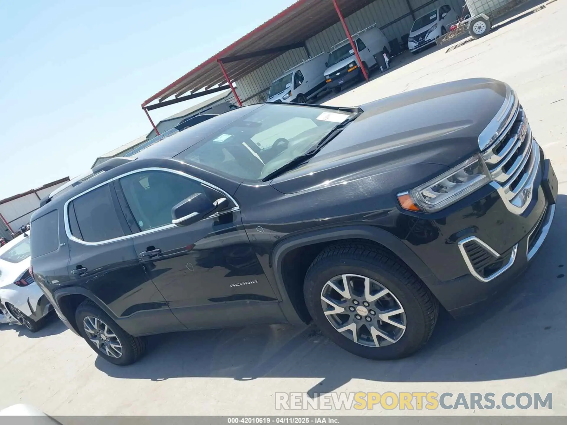 13 Photograph of a damaged car 1GKKNUL48PZ184565 GMC ACADIA 2023