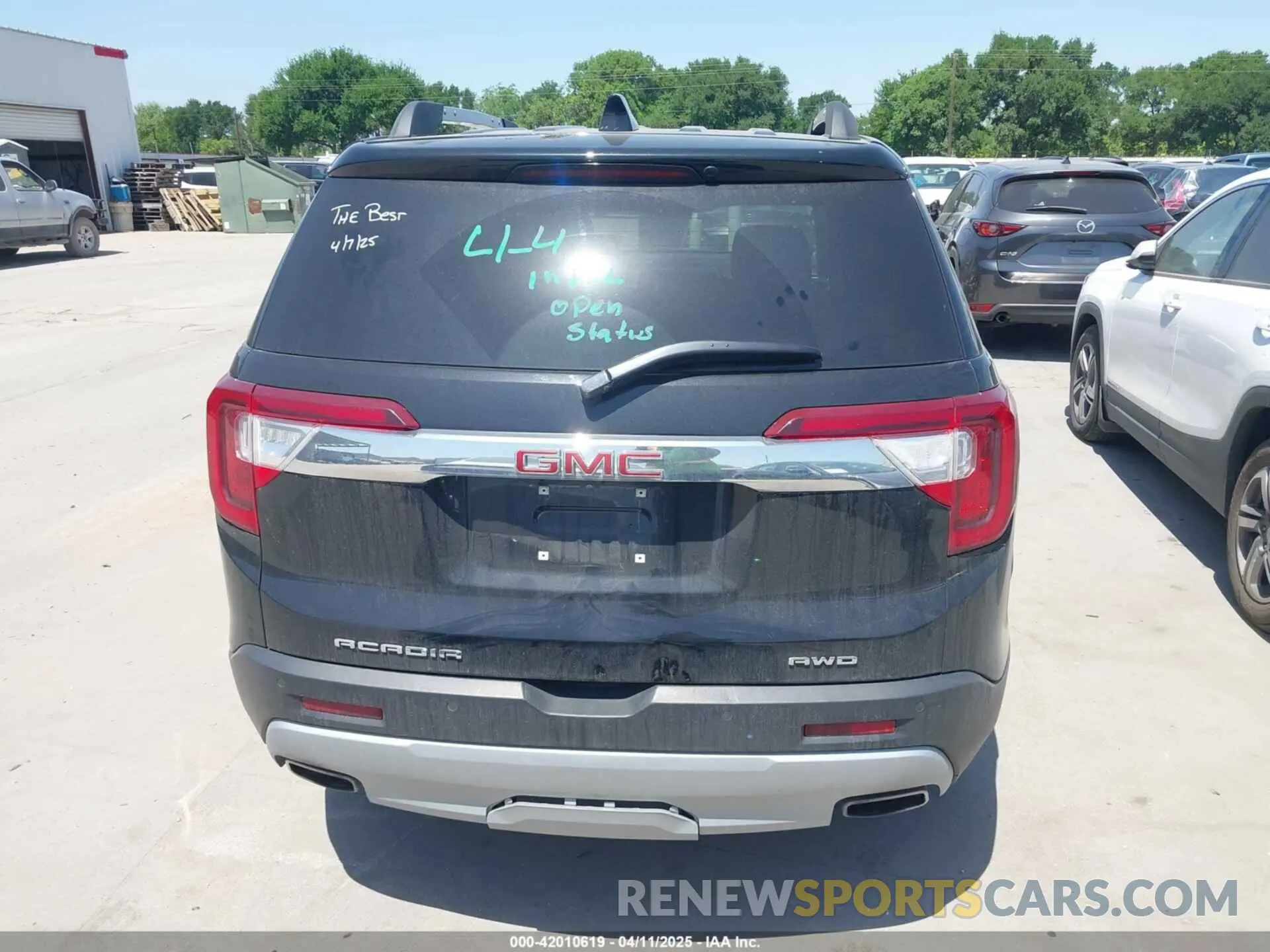 16 Photograph of a damaged car 1GKKNUL48PZ184565 GMC ACADIA 2023