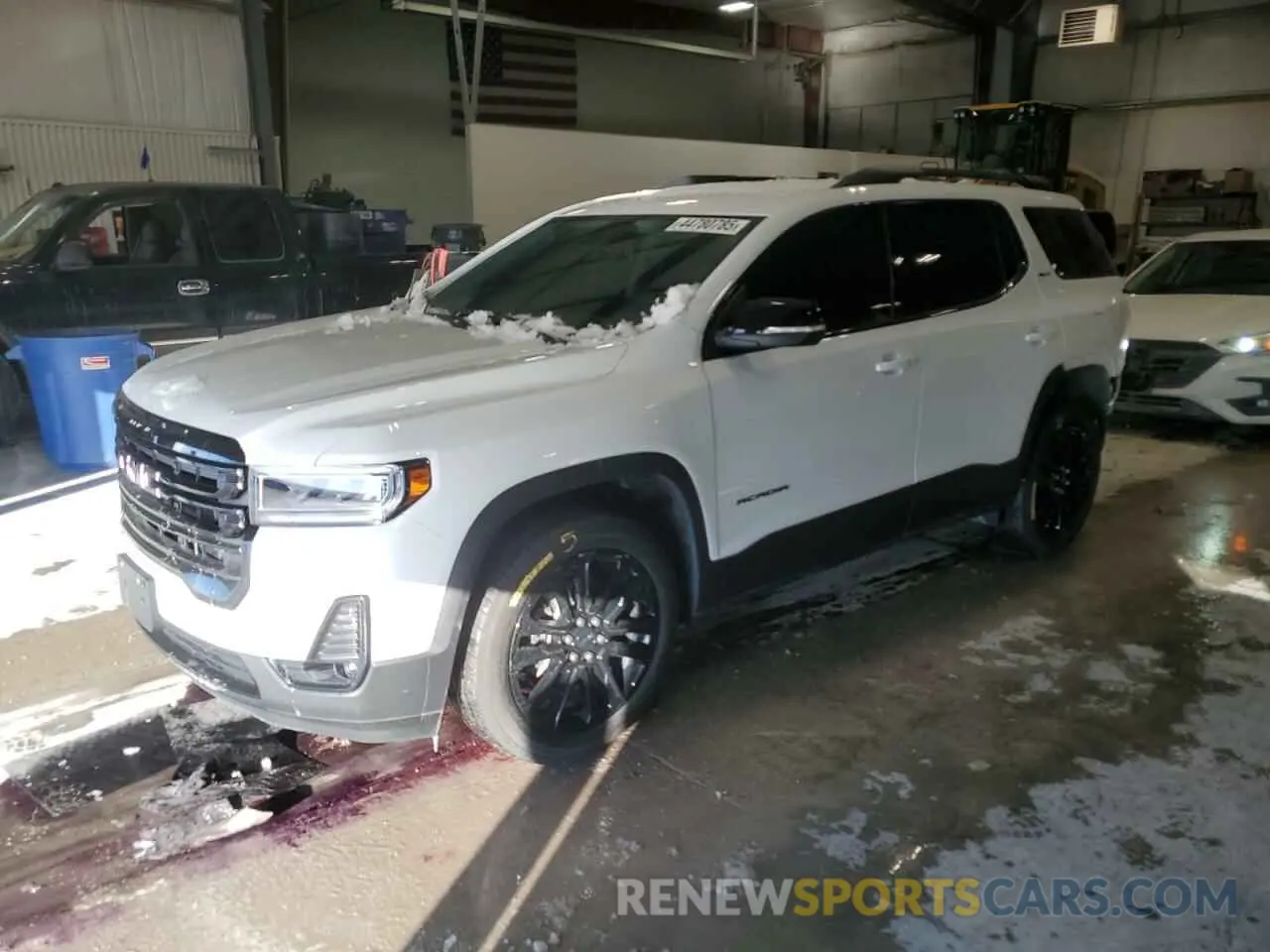 1 Photograph of a damaged car 1GKKNUL48PZ214499 GMC ACADIA 2023