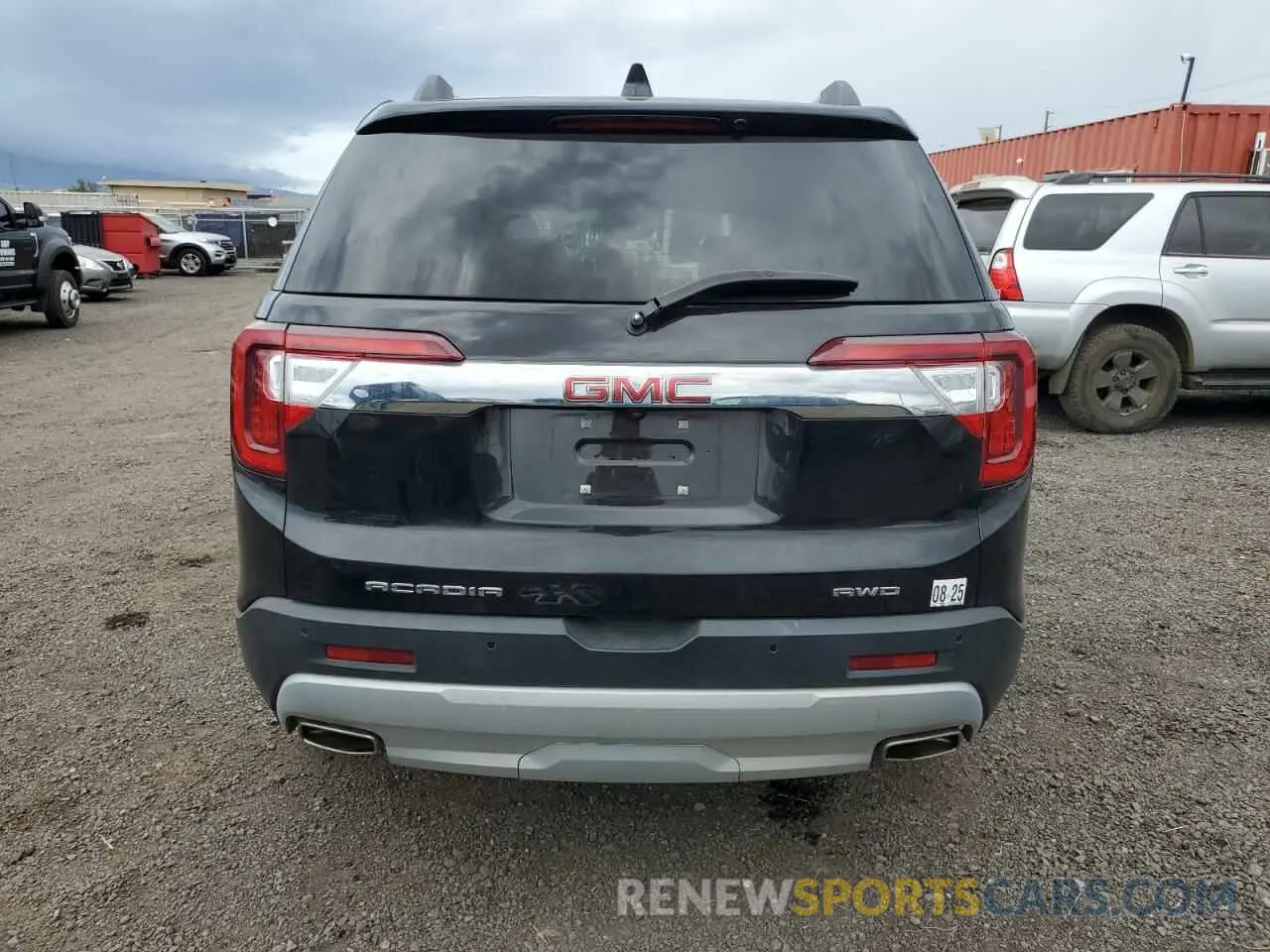 6 Photograph of a damaged car 1GKKNUL48PZ218939 GMC ACADIA 2023