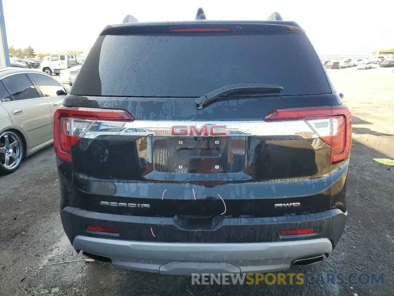 6 Photograph of a damaged car 1GKKNUL4XPZ208462 GMC ACADIA 2023