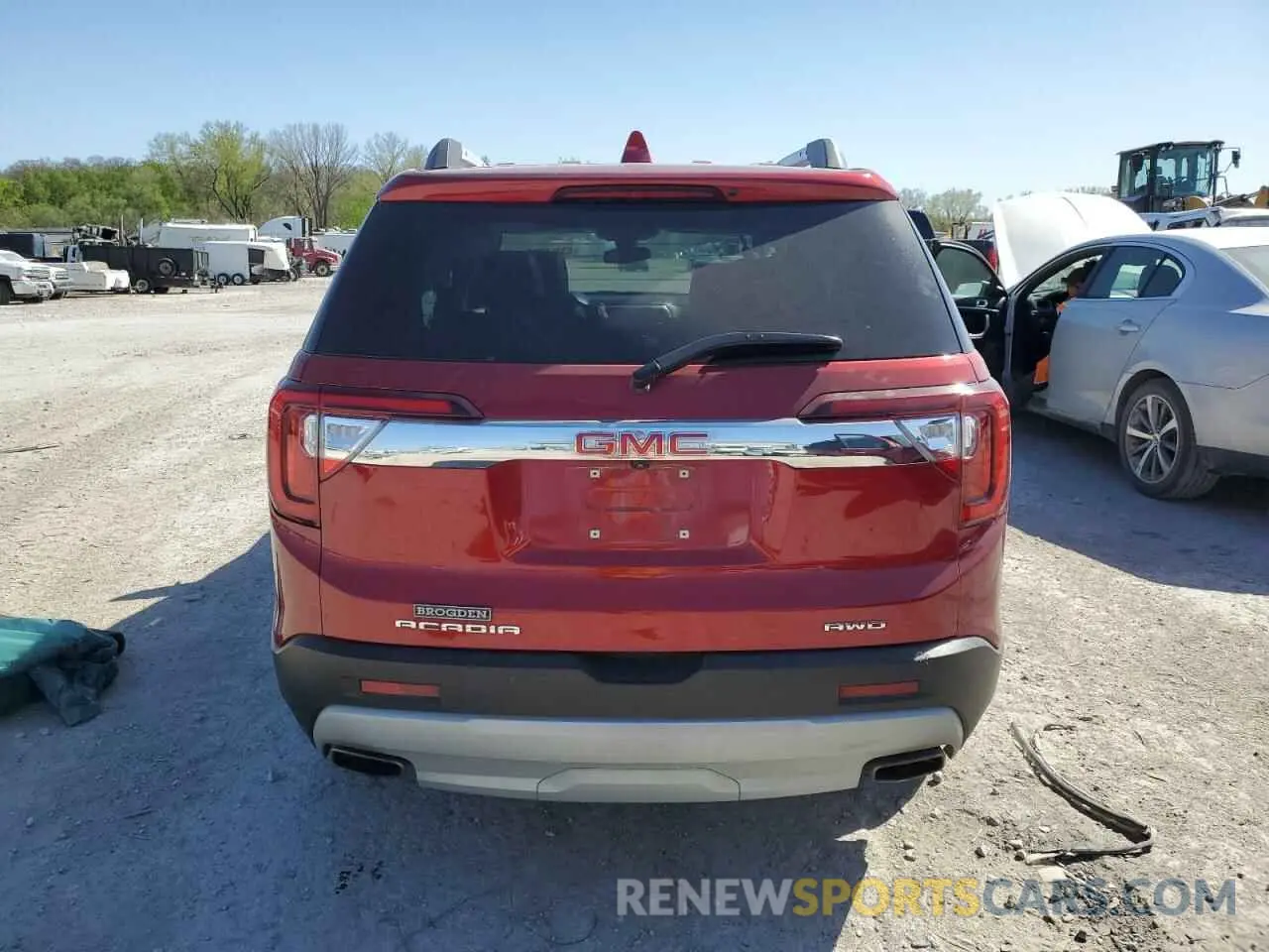 6 Photograph of a damaged car 1GKKNULS3PZ140164 GMC ACADIA 2023