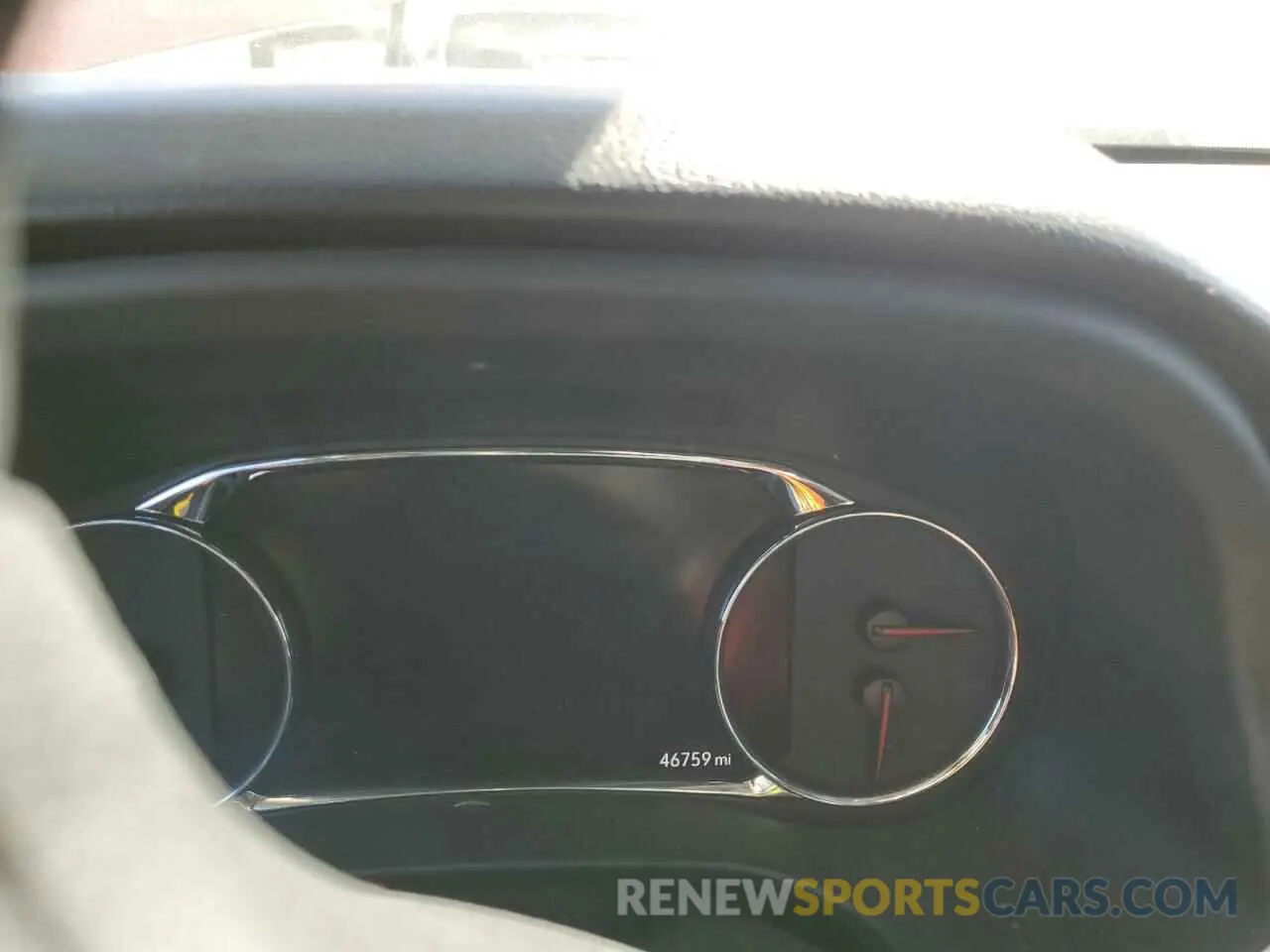 9 Photograph of a damaged car 1GKKNULS3PZ140164 GMC ACADIA 2023