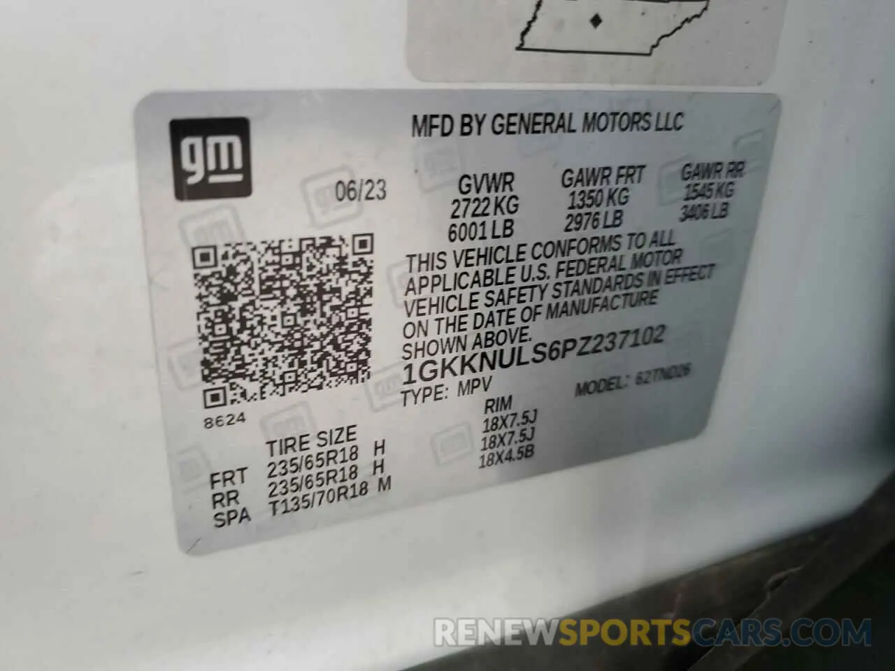 13 Photograph of a damaged car 1GKKNULS6PZ237102 GMC ACADIA 2023