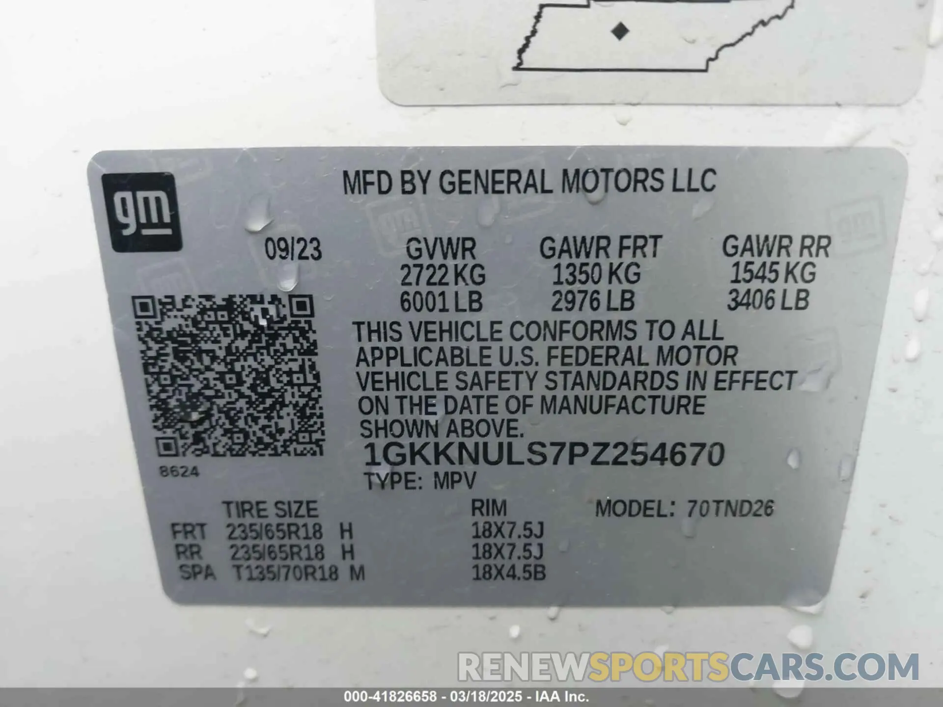 9 Photograph of a damaged car 1GKKNULS7PZ254670 GMC ACADIA 2023