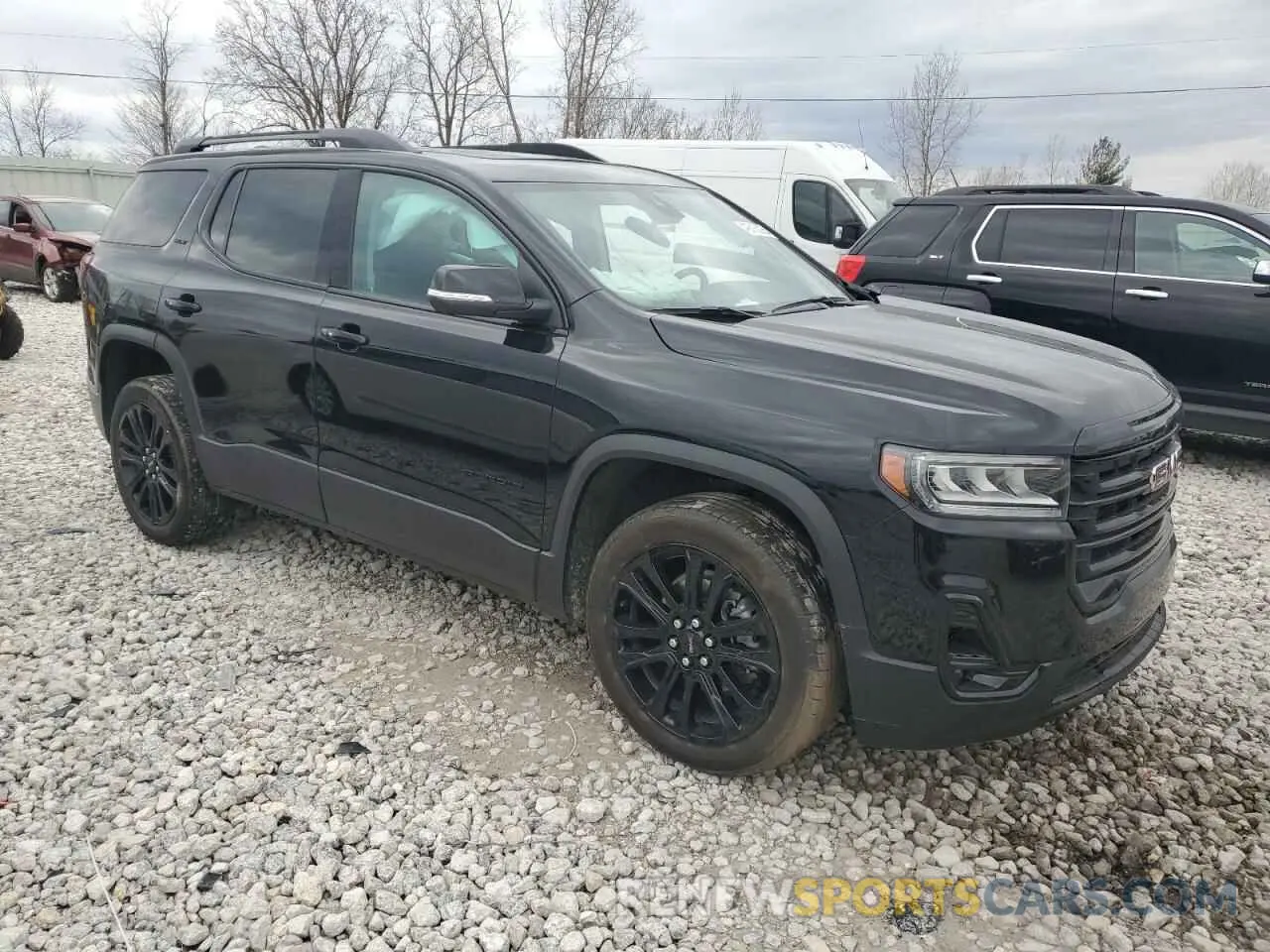 4 Photograph of a damaged car 1GKKNULS9PZ255562 GMC ACADIA 2023