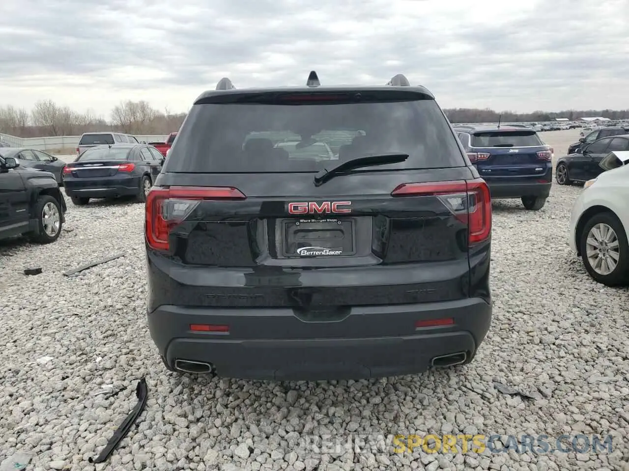 6 Photograph of a damaged car 1GKKNULS9PZ255562 GMC ACADIA 2023