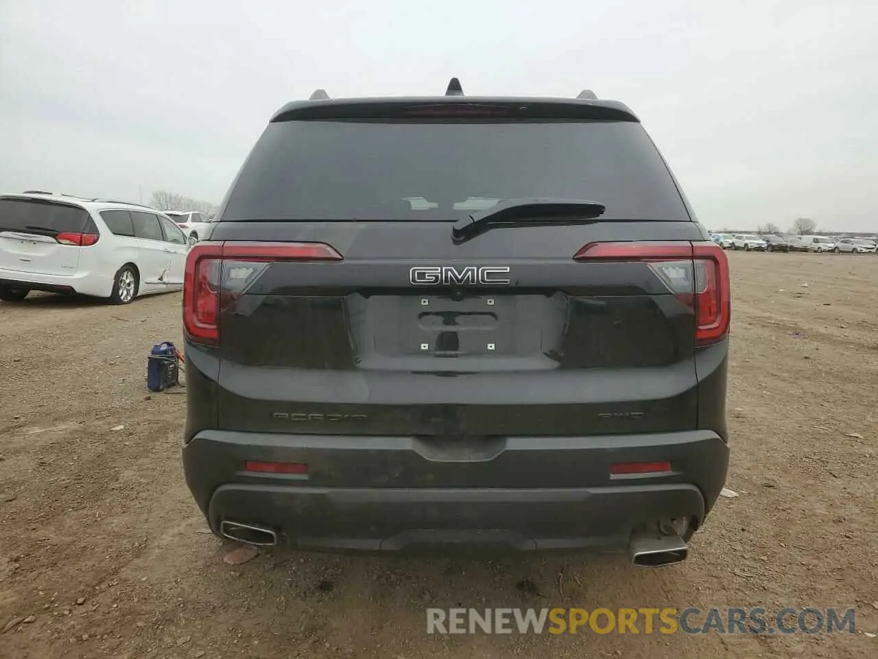 6 Photograph of a damaged car 1GKKNULSXPZ259636 GMC ACADIA 2023