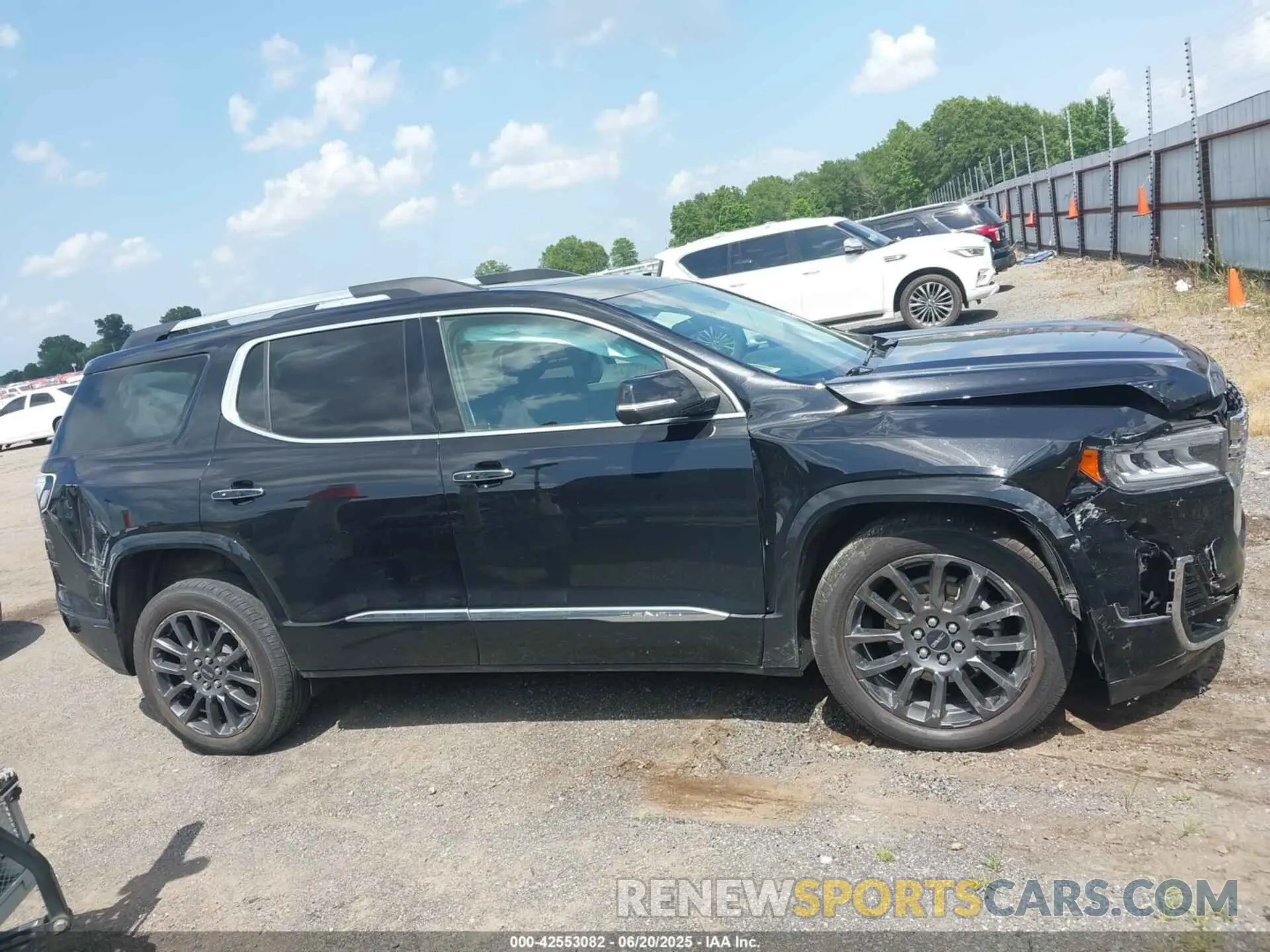 13 Photograph of a damaged car 1GKKNXLS4PZ204830 GMC ACADIA 2023