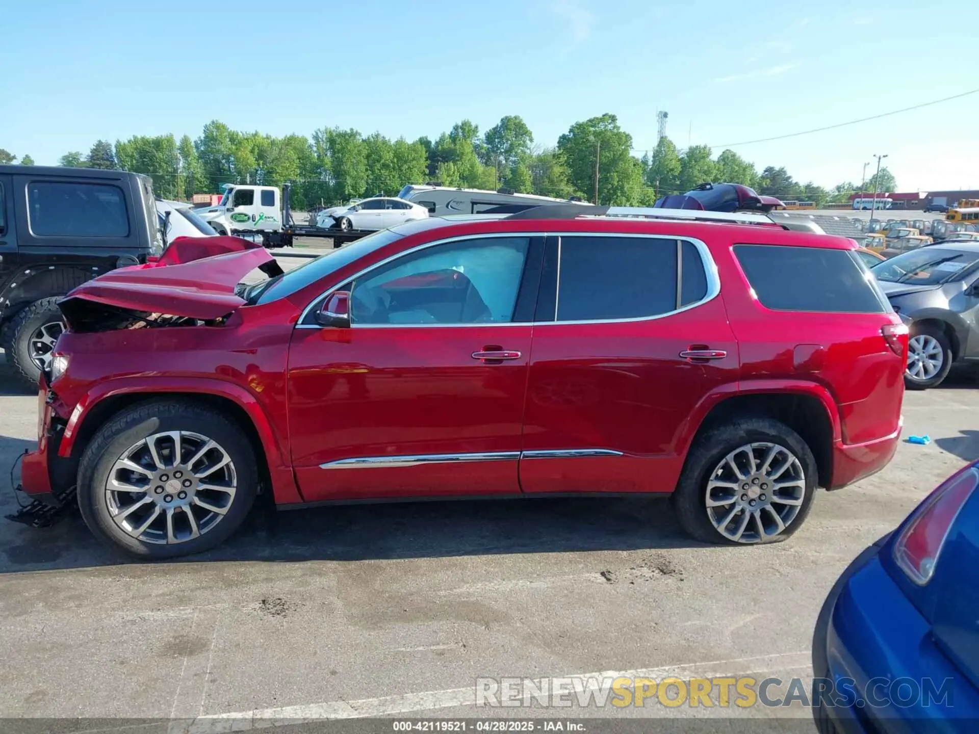 13 Photograph of a damaged car 1GKKNXLSXPZ207683 GMC ACADIA 2023