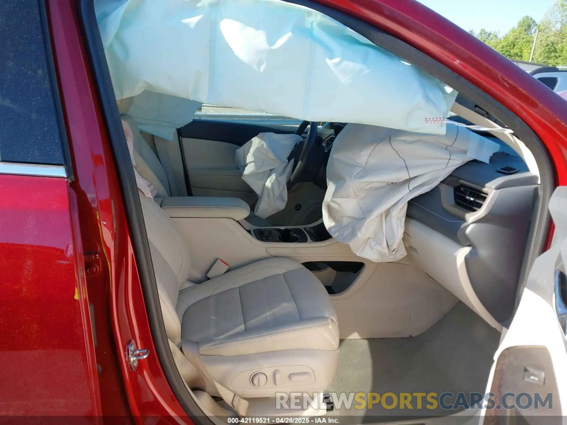 5 Photograph of a damaged car 1GKKNXLSXPZ207683 GMC ACADIA 2023