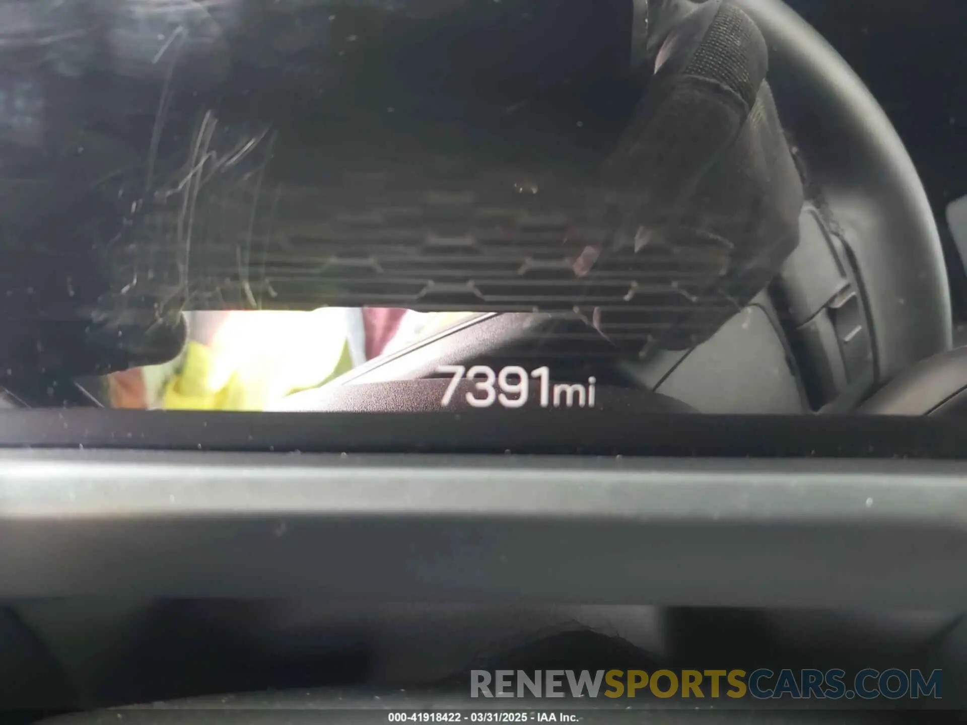 7 Photograph of a damaged car 1GKENKKS1RJ244902 GMC ACADIA 2024