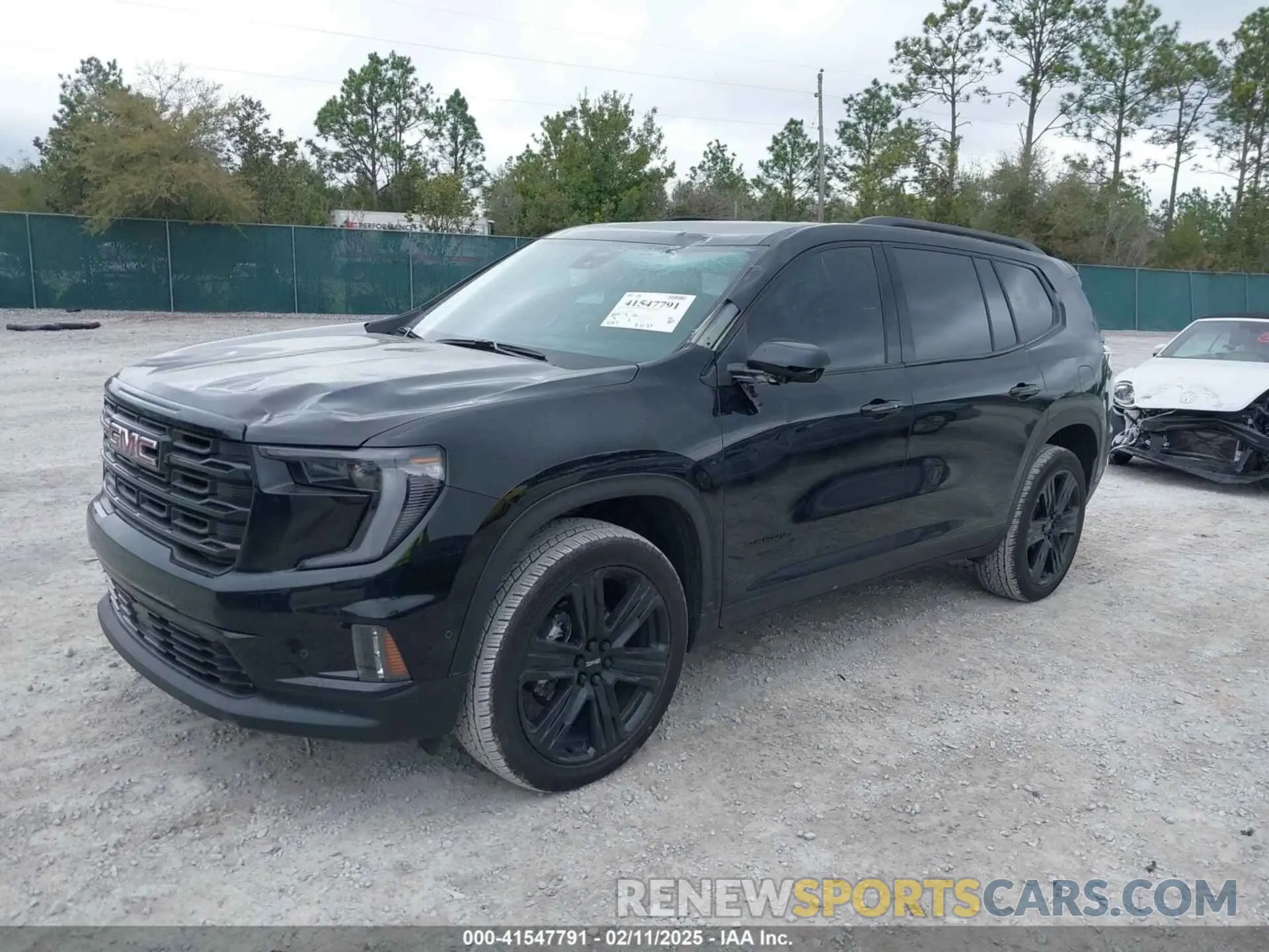 2 Photograph of a damaged car 1GKENKKS5RJ231201 GMC ACADIA 2024