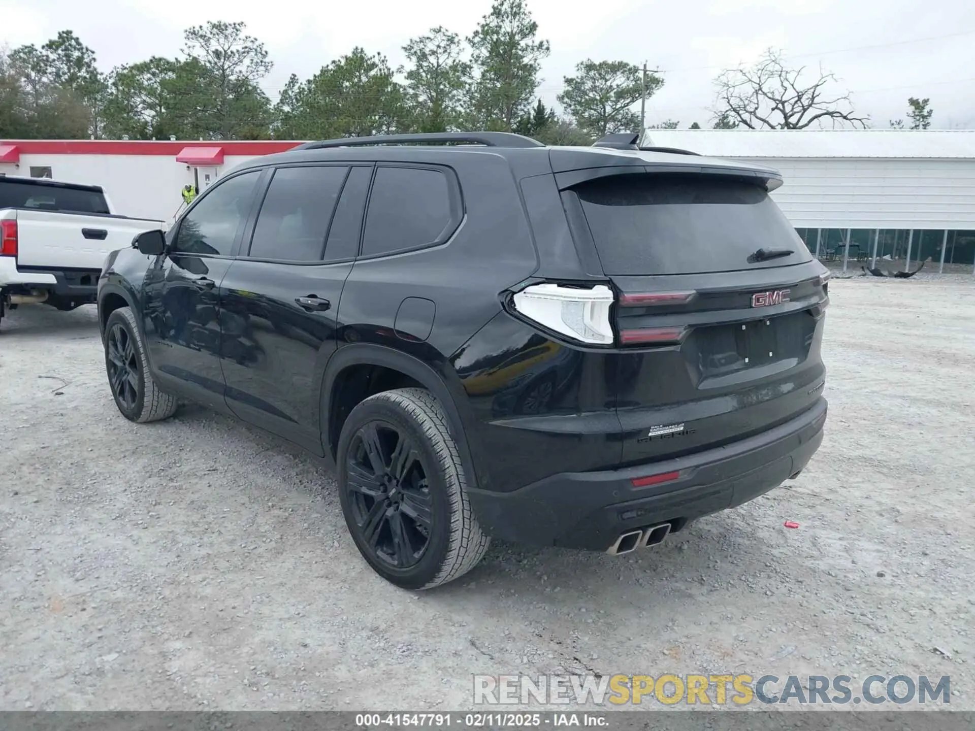 3 Photograph of a damaged car 1GKENKKS5RJ231201 GMC ACADIA 2024