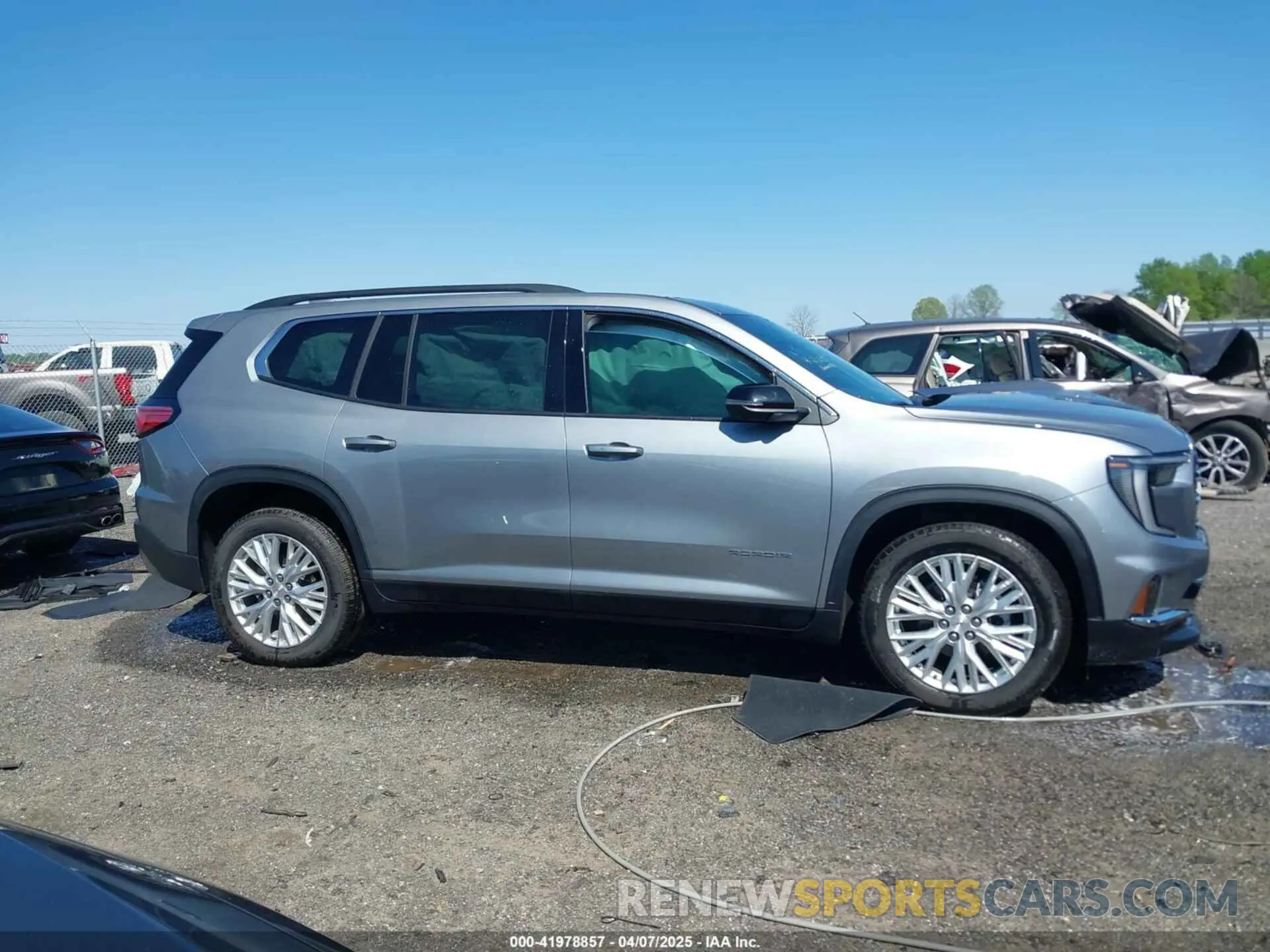 12 Photograph of a damaged car 1GKENNKS5RJ195981 GMC ACADIA 2024