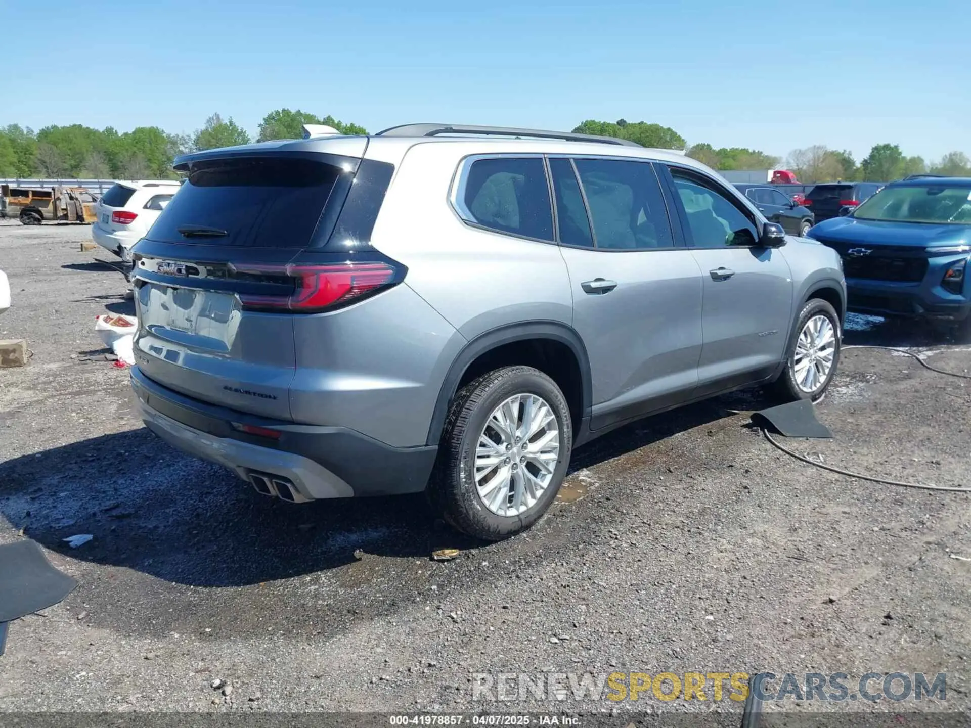 4 Photograph of a damaged car 1GKENNKS5RJ195981 GMC ACADIA 2024