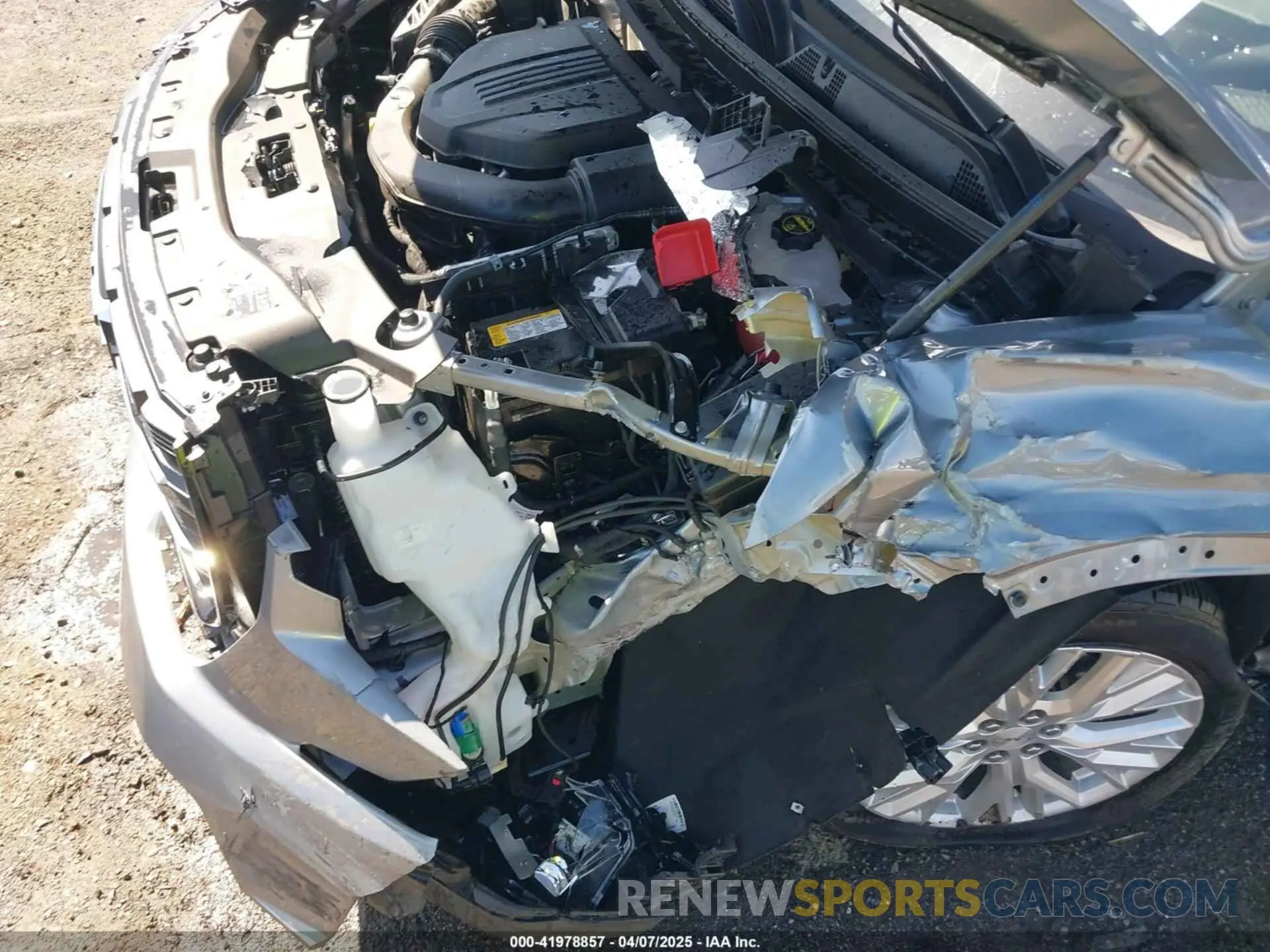 6 Photograph of a damaged car 1GKENNKS5RJ195981 GMC ACADIA 2024