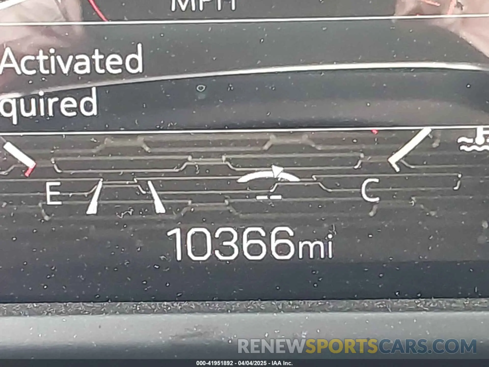 15 Photograph of a damaged car 1GKENNKSXRJ197435 GMC ACADIA 2024