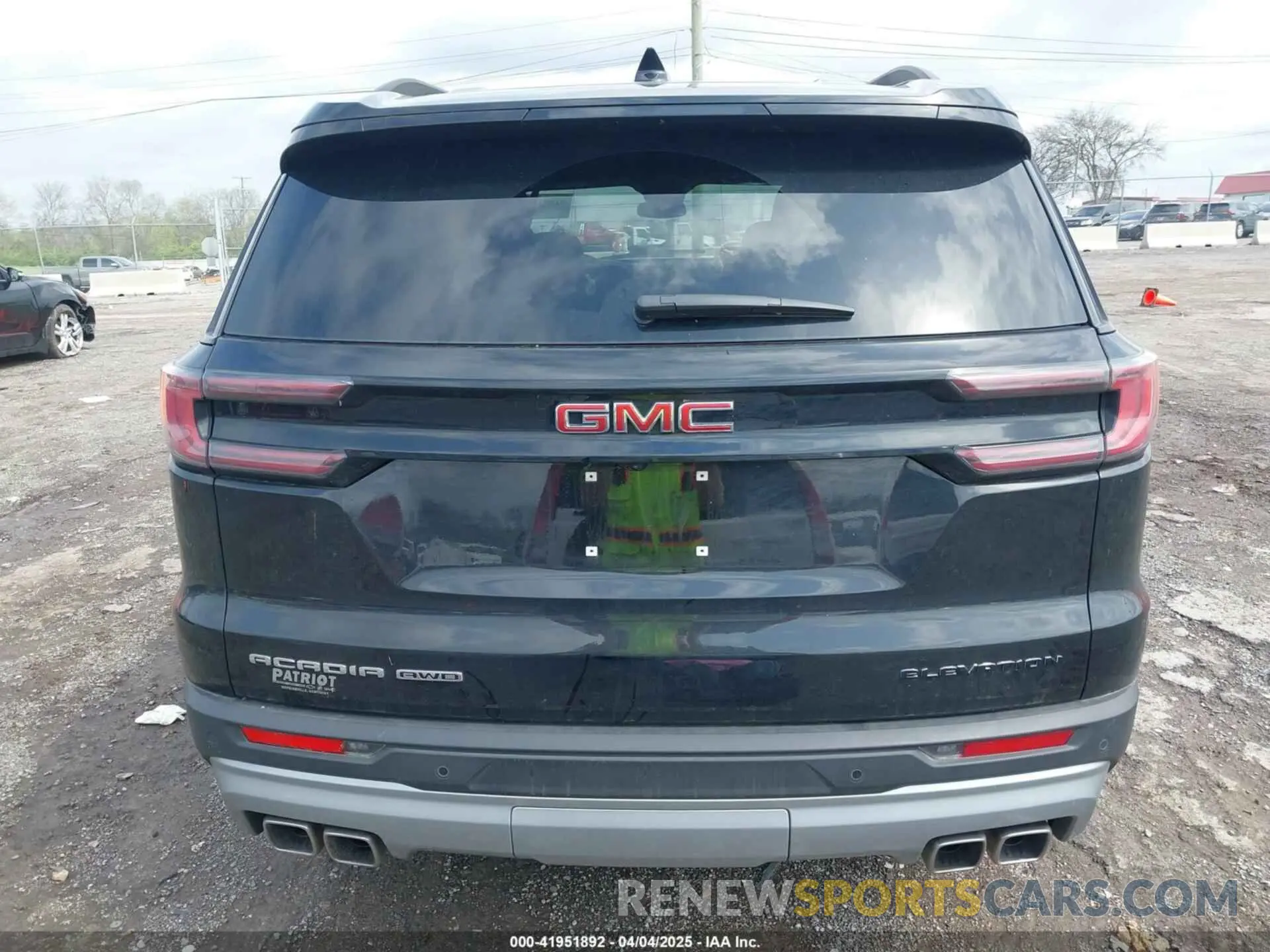 16 Photograph of a damaged car 1GKENNKSXRJ197435 GMC ACADIA 2024