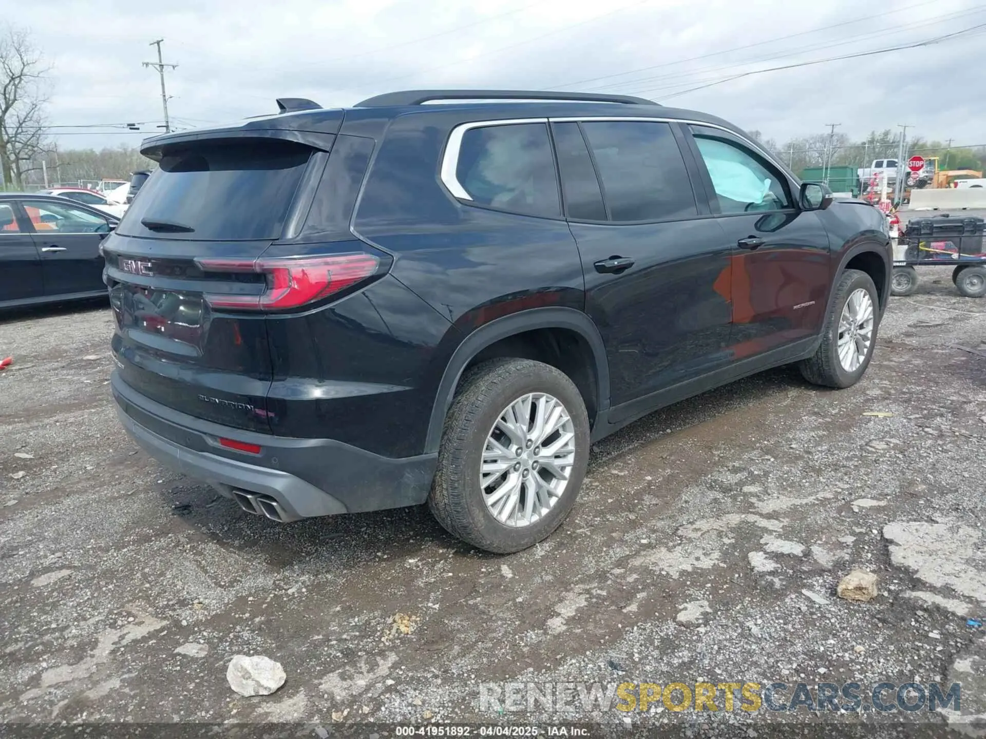 4 Photograph of a damaged car 1GKENNKSXRJ197435 GMC ACADIA 2024