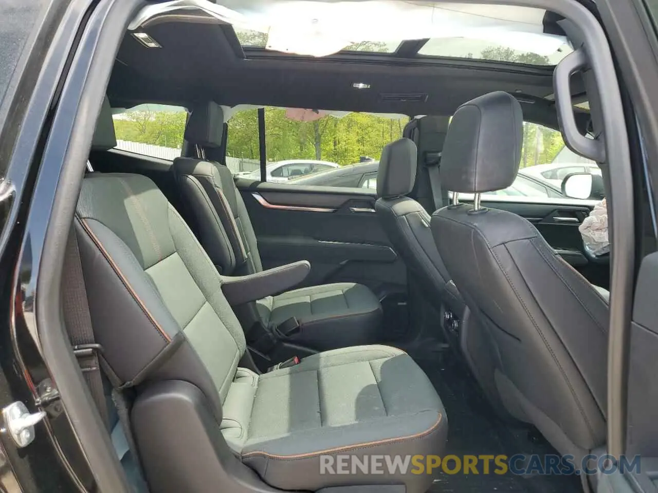 11 Photograph of a damaged car 1GKENPKS3RJ215589 GMC ACADIA 2024