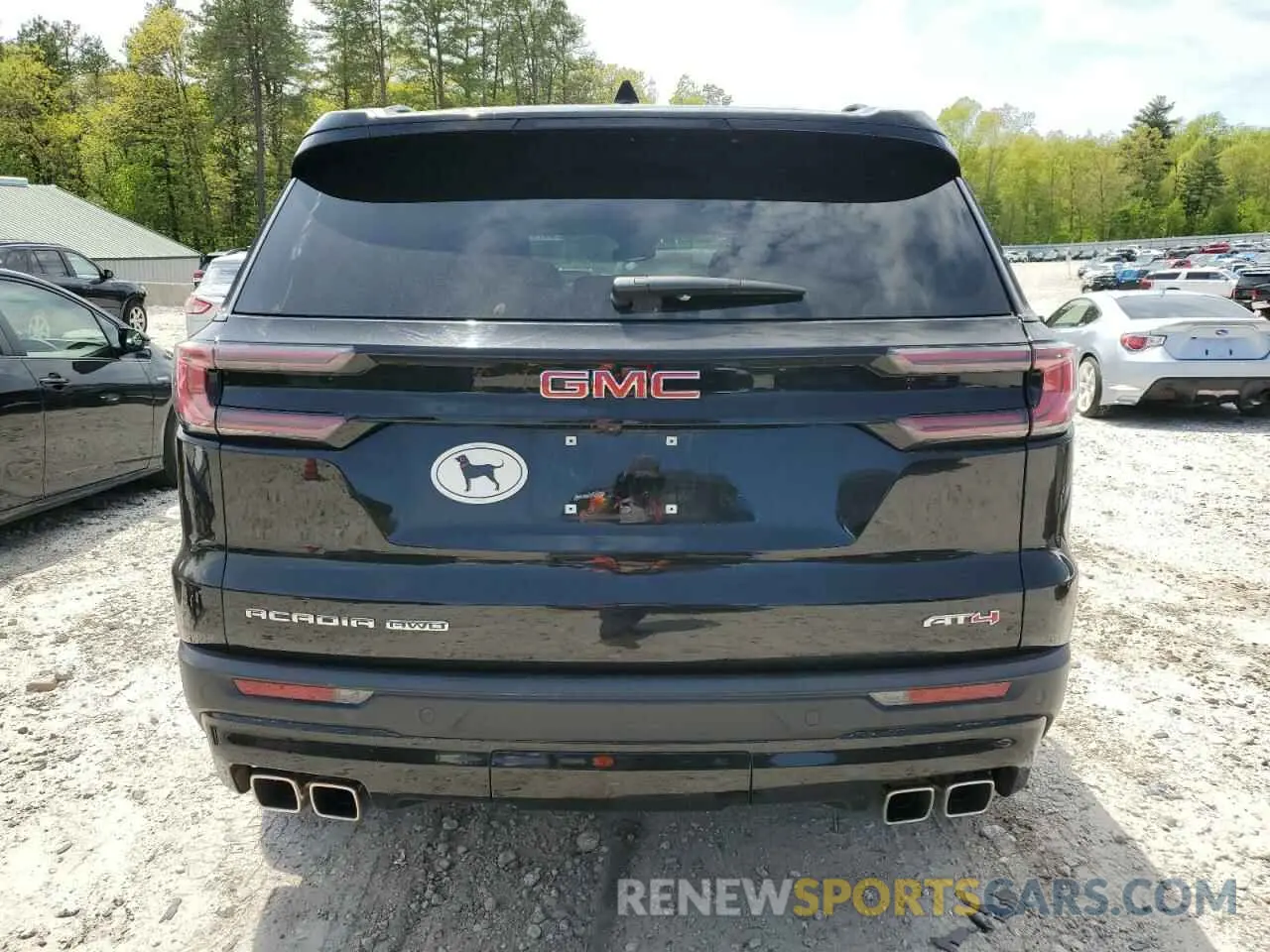 6 Photograph of a damaged car 1GKENPKS3RJ215589 GMC ACADIA 2024