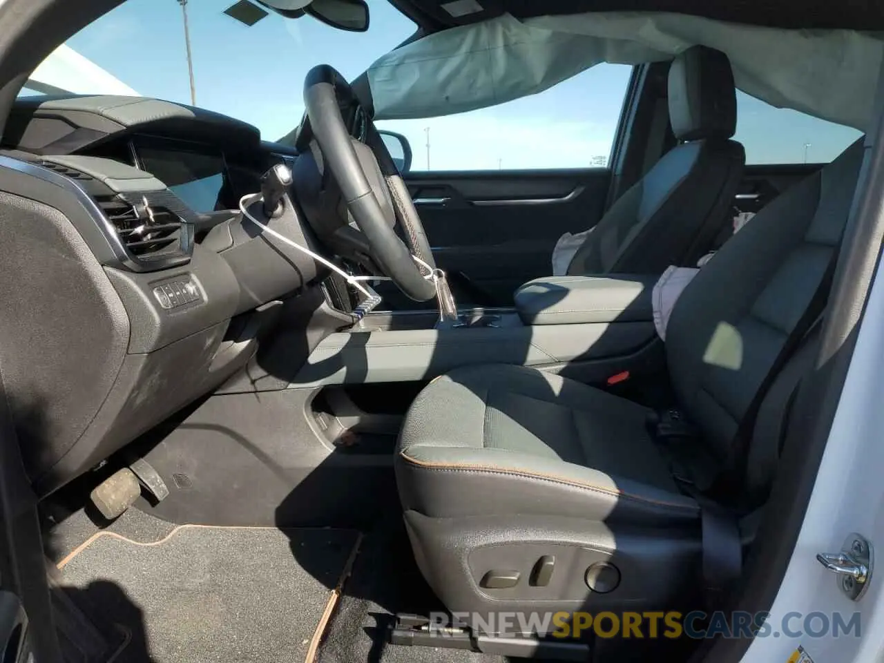 7 Photograph of a damaged car 1GKENPKS8RJ198708 GMC ACADIA 2024