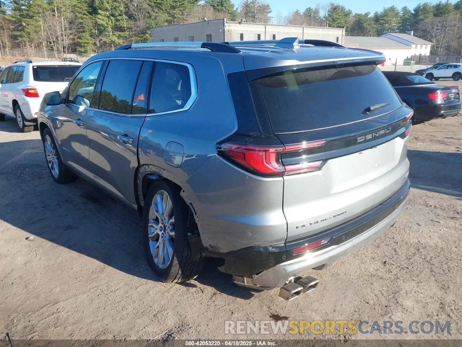 3 Photograph of a damaged car 1GKENRKS5RJ229229 GMC ACADIA 2024