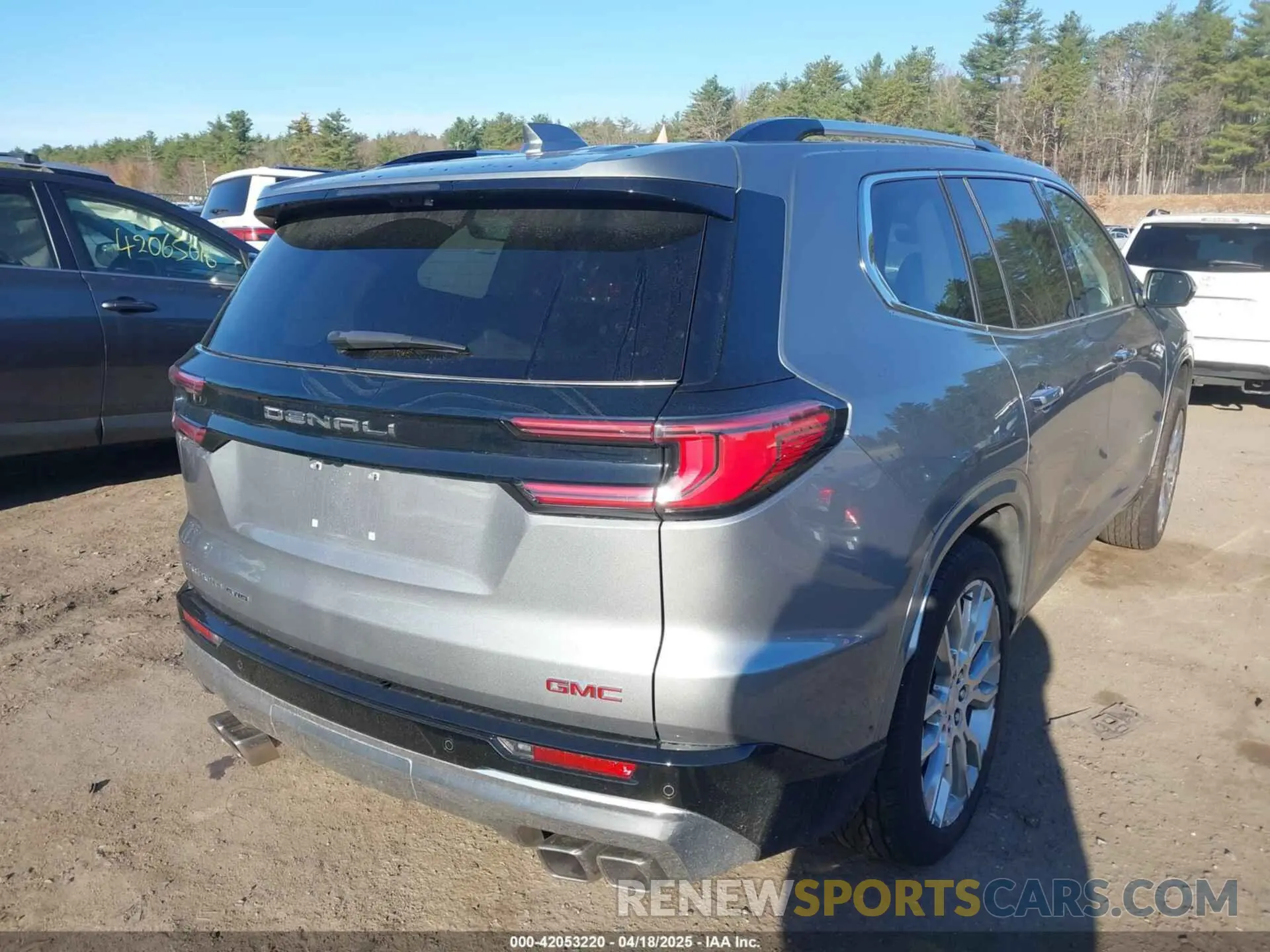4 Photograph of a damaged car 1GKENRKS5RJ229229 GMC ACADIA 2024