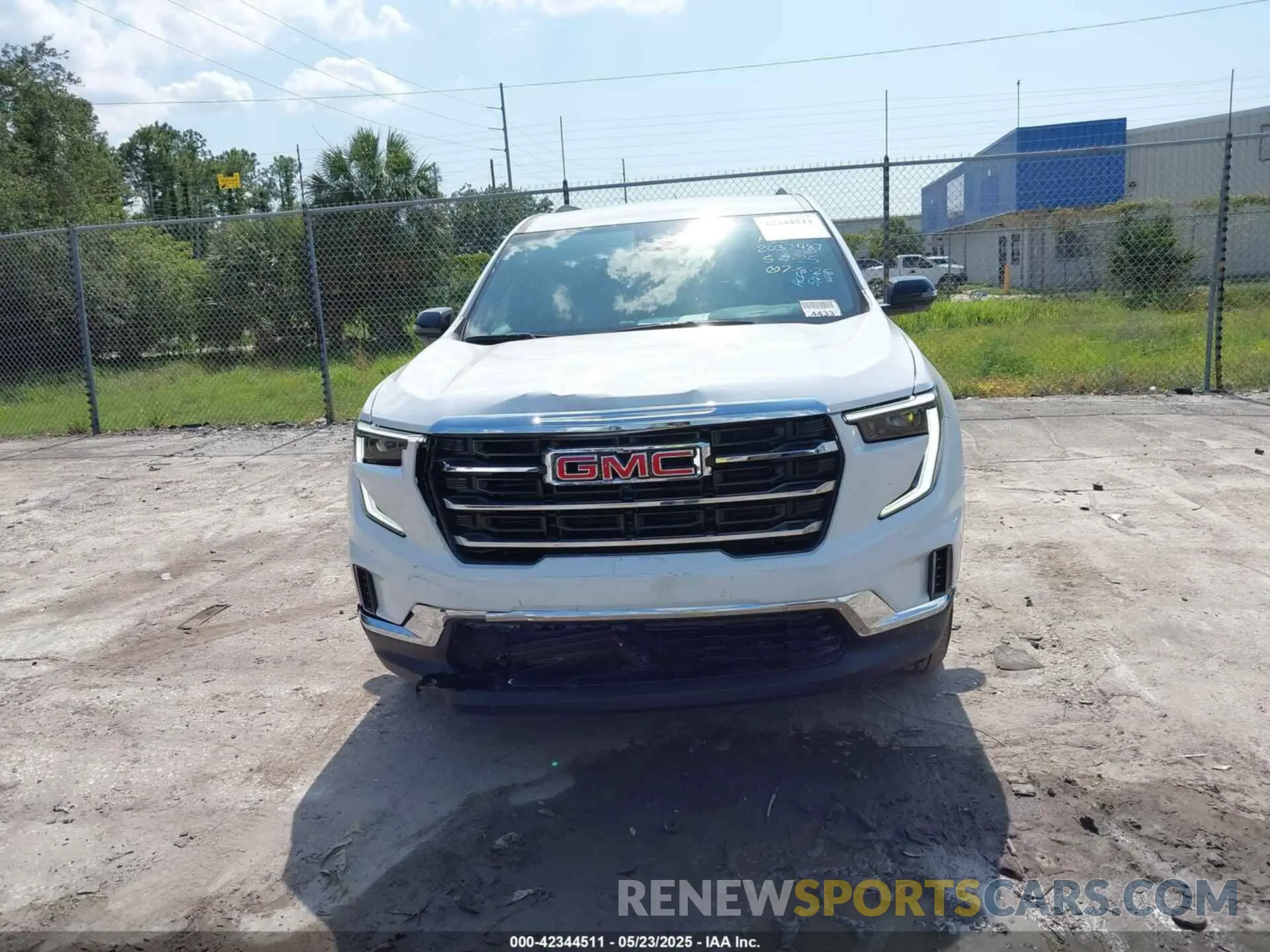 11 Photograph of a damaged car 1GKENKRS2SJ161183 GMC ACADIA 2025