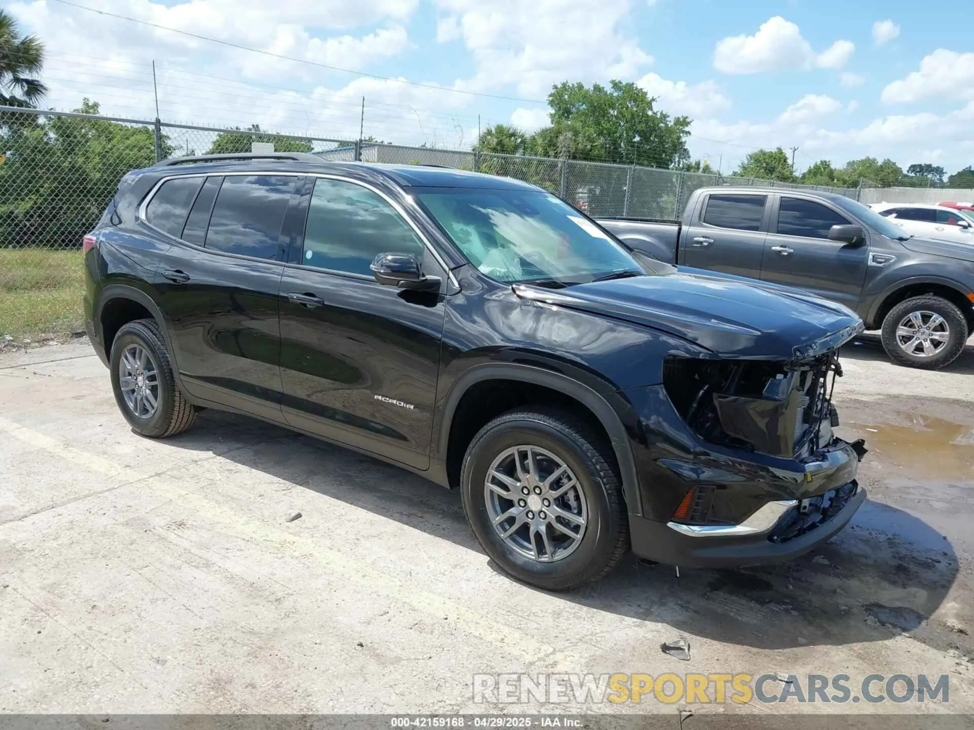 1 Photograph of a damaged car 1GKENKRS4SJ158186 GMC ACADIA 2025