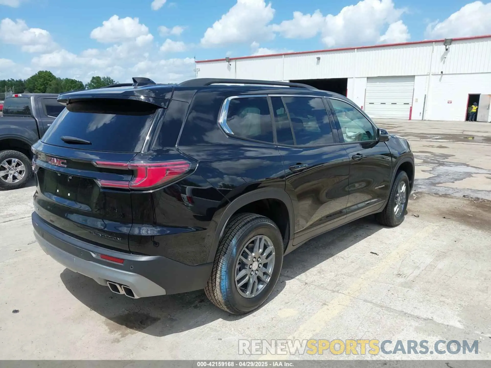 4 Photograph of a damaged car 1GKENKRS4SJ158186 GMC ACADIA 2025