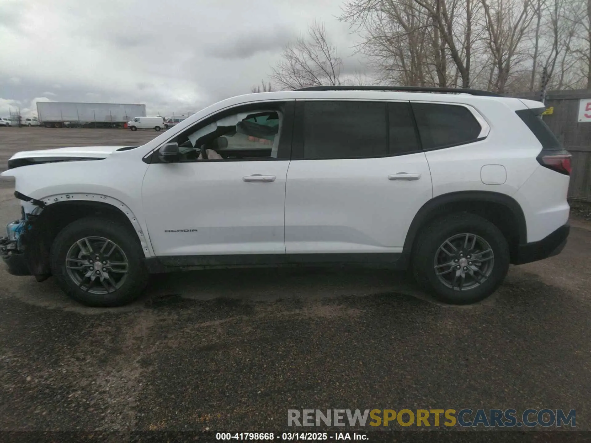 14 Photograph of a damaged car 1GKENKRS4SJ165168 GMC ACADIA 2025